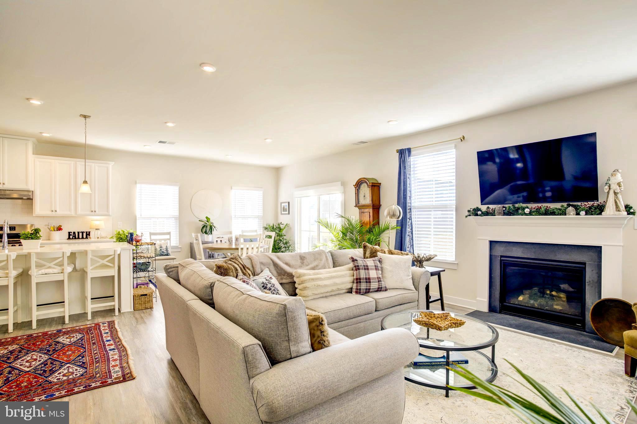 MIDDLE CREEK PRESERVE - Residential