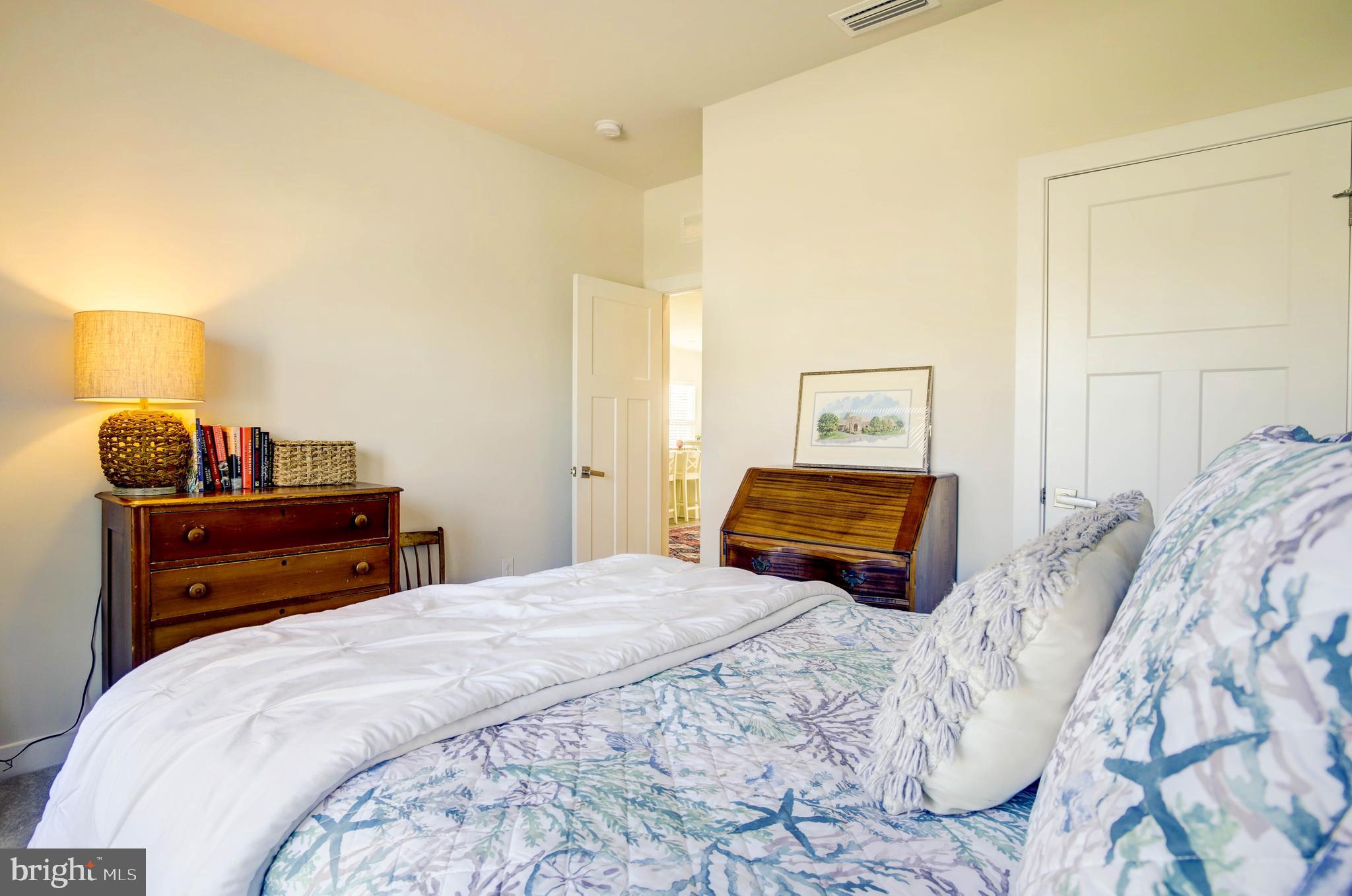 MIDDLE CREEK PRESERVE - Residential