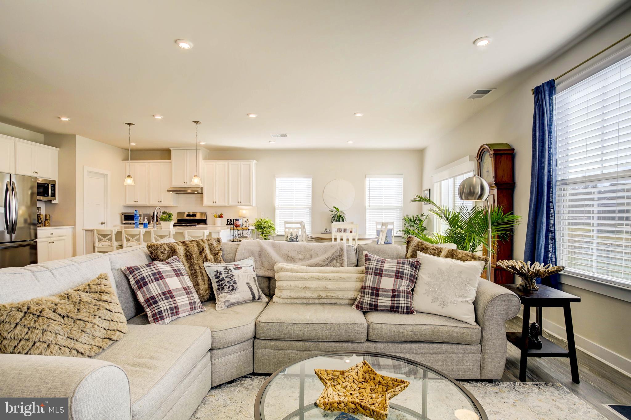 MIDDLE CREEK PRESERVE - Residential