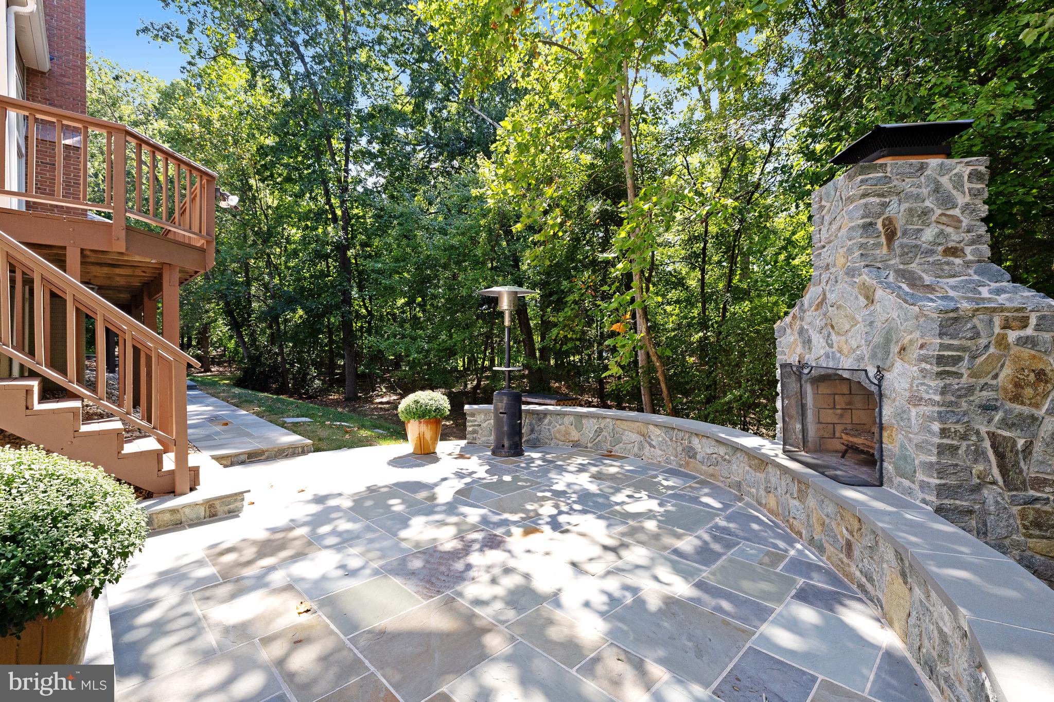 CAMBERLEY WEST - Residential