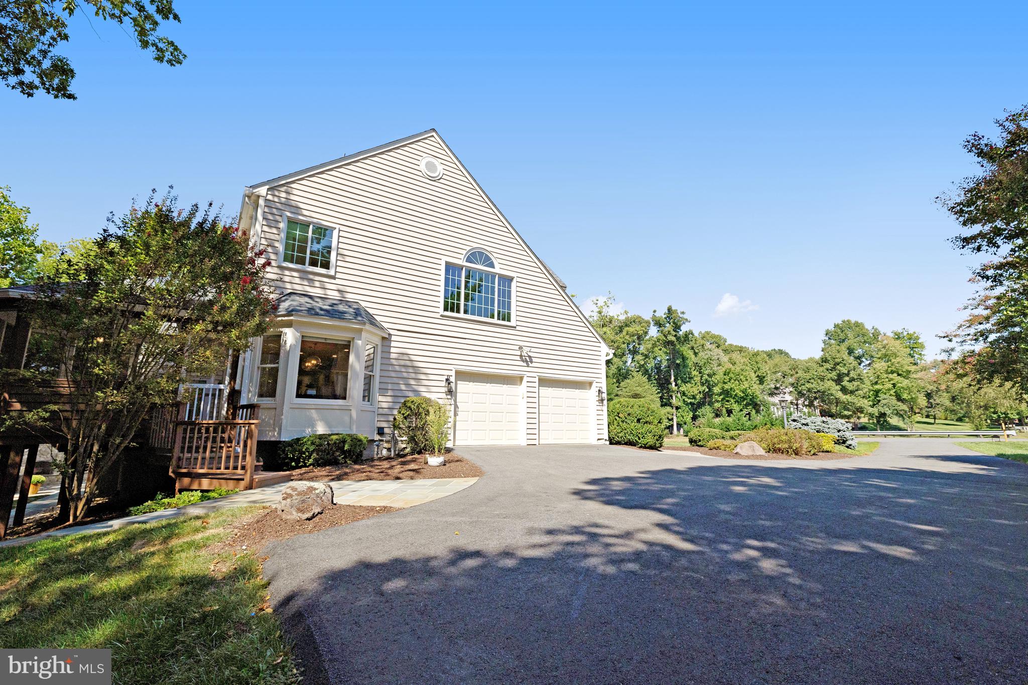 CAMBERLEY WEST - Residential