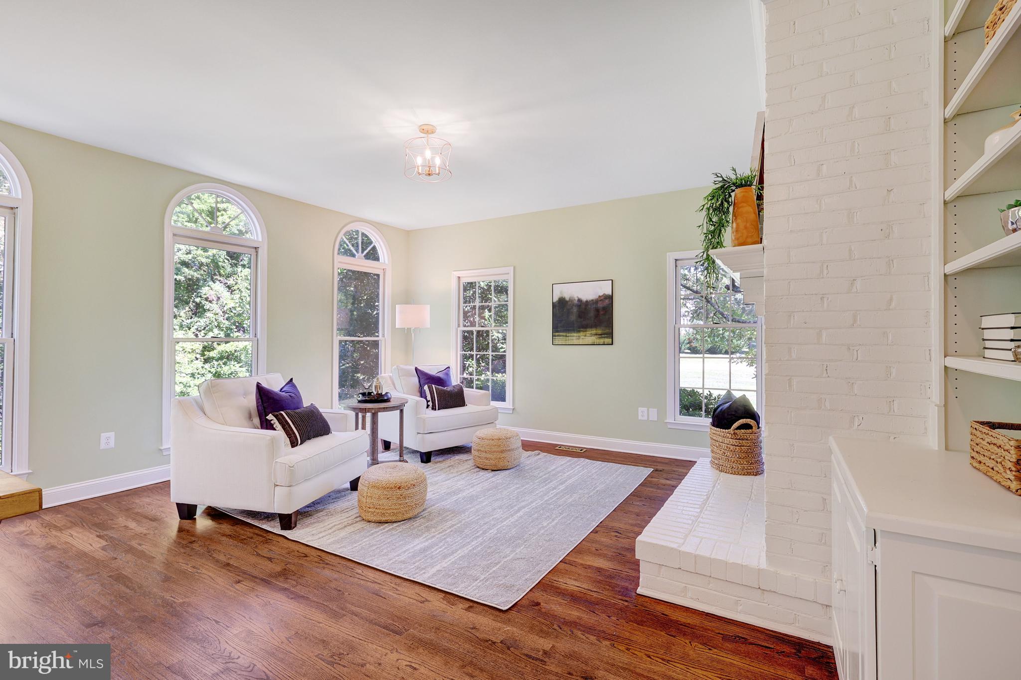 CAMBERLEY WEST - Residential