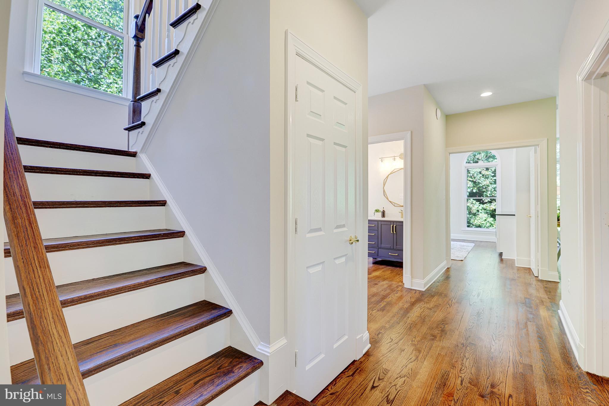 CAMBERLEY WEST - Residential