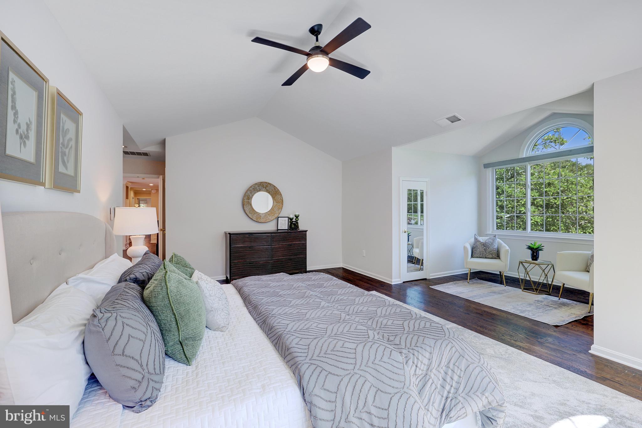 CAMBERLEY WEST - Residential