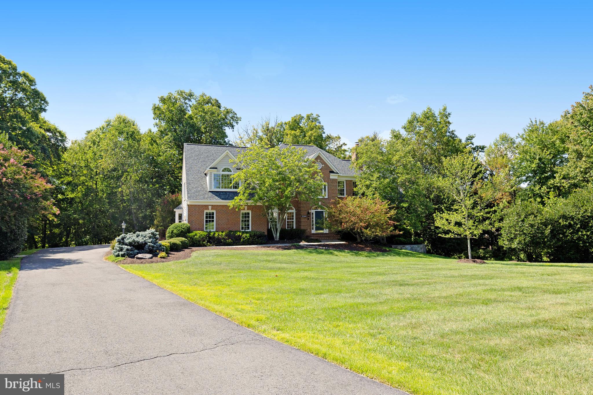 CAMBERLEY WEST - Residential