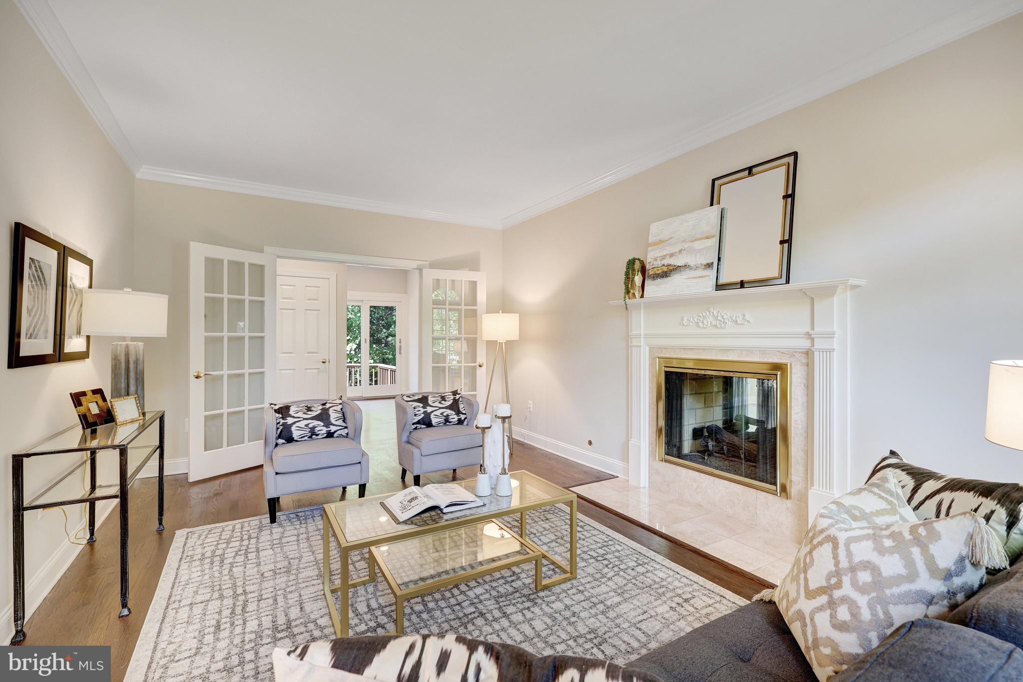 CAMBERLEY WEST - Residential