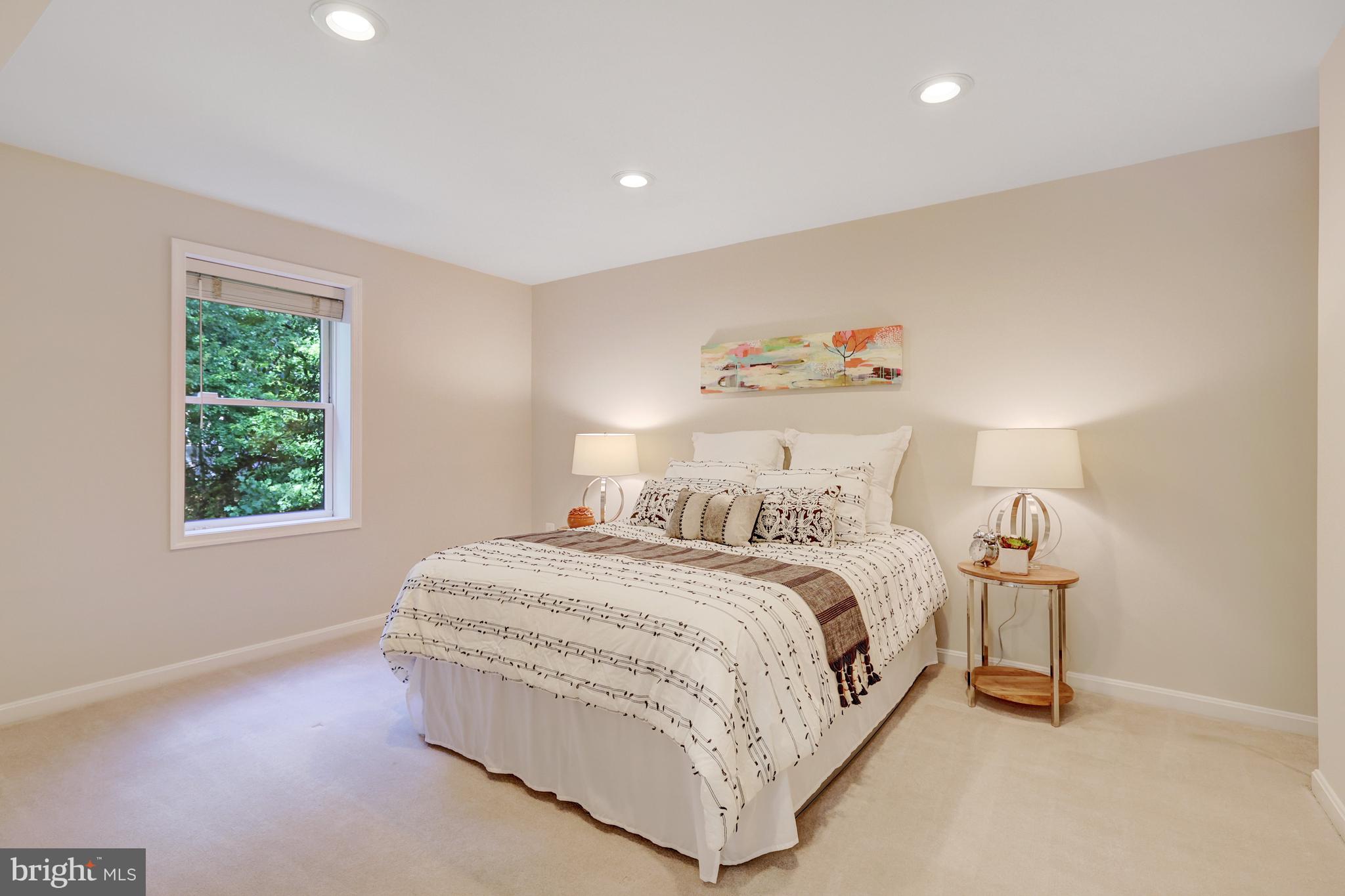 CAMBERLEY WEST - Residential