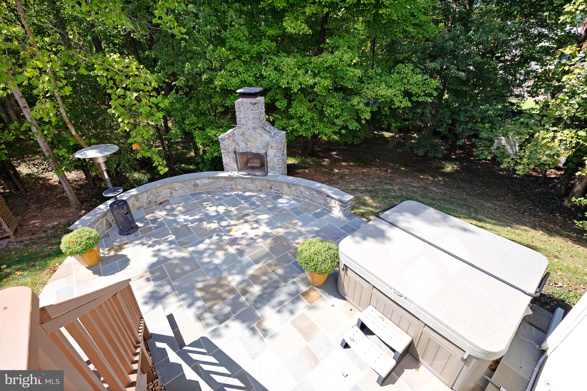 CAMBERLEY WEST - Residential