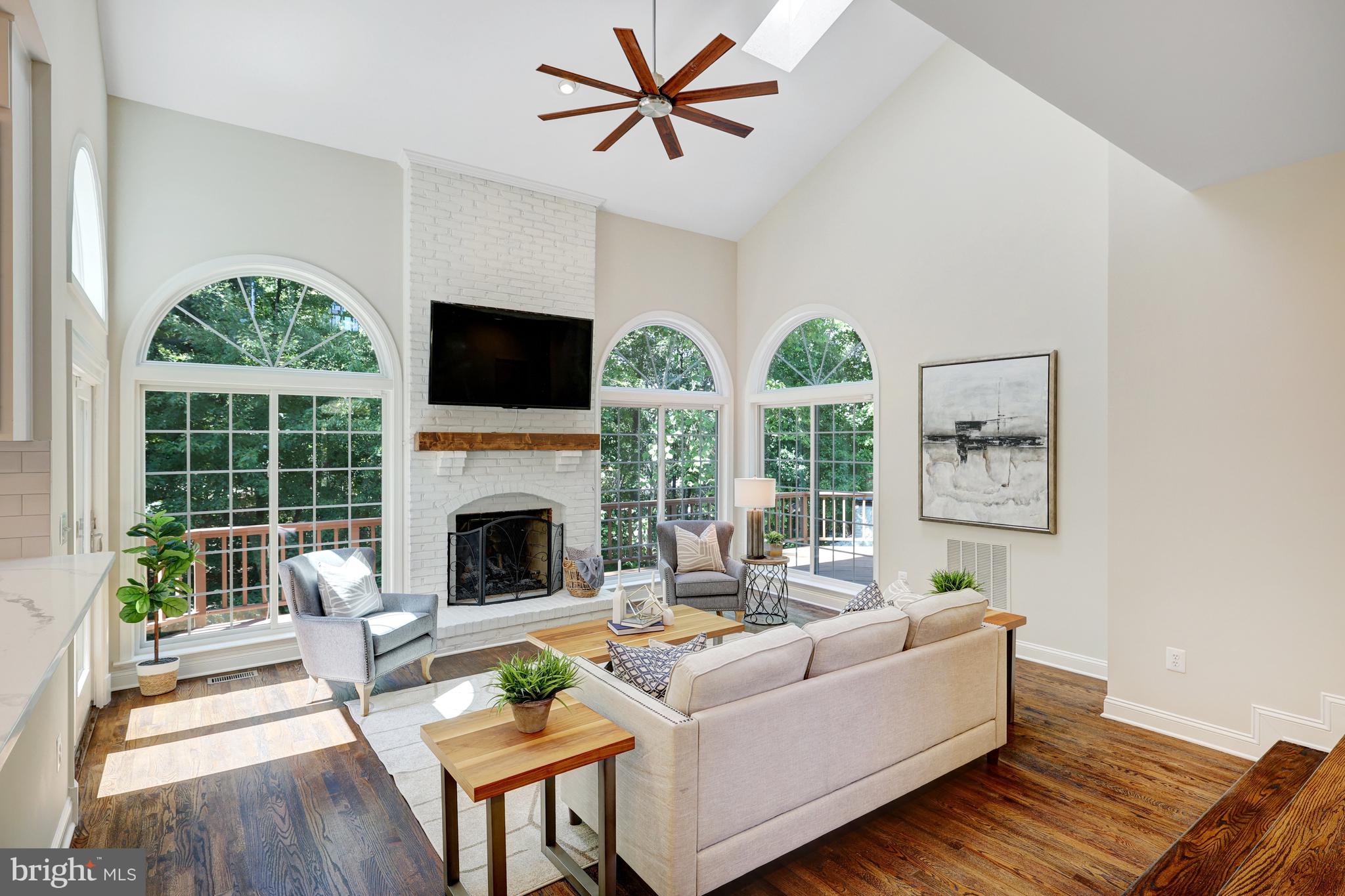 CAMBERLEY WEST - Residential