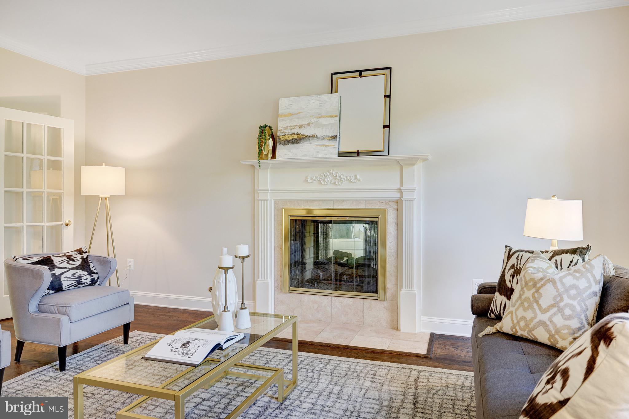 CAMBERLEY WEST - Residential