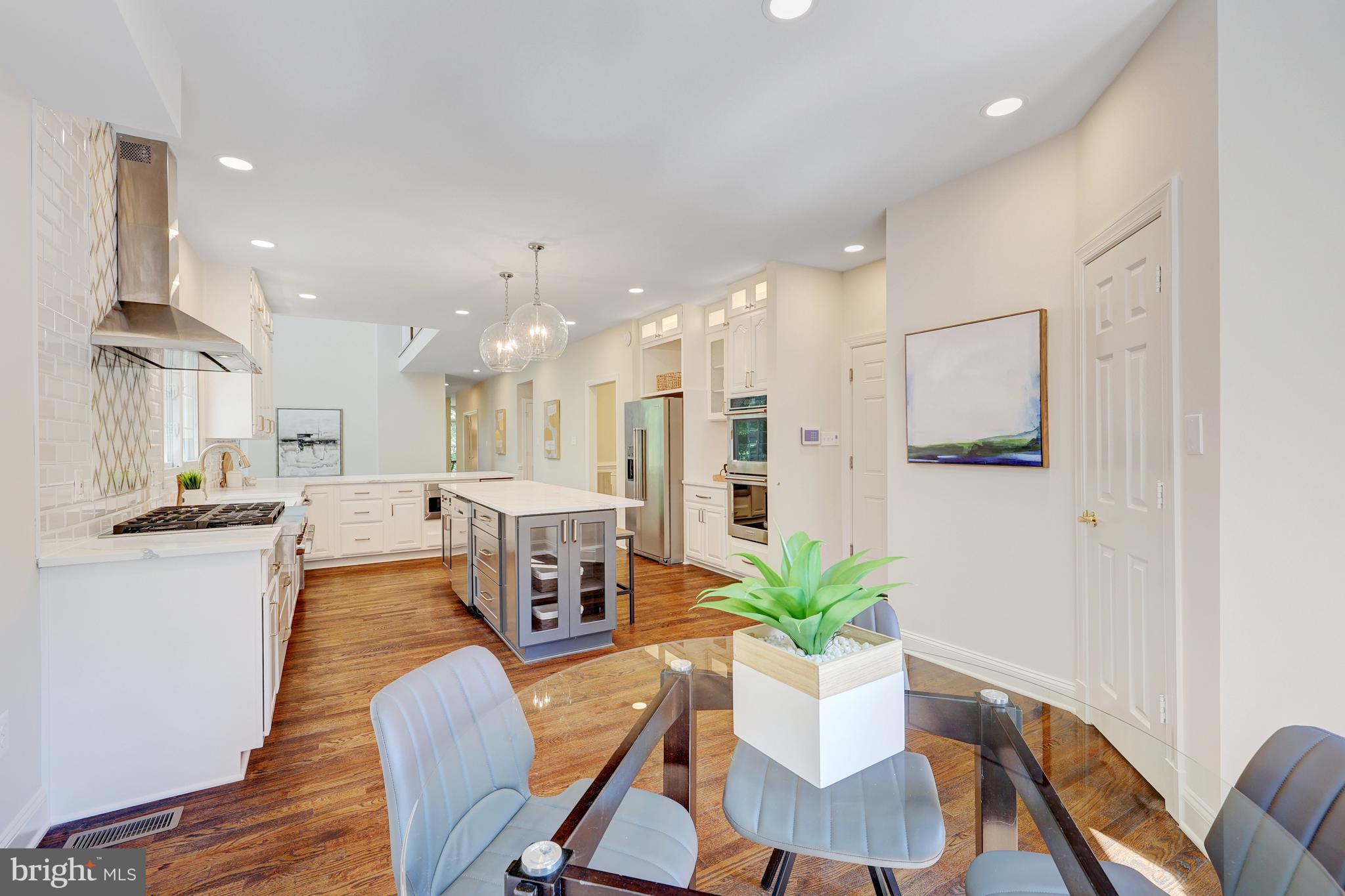 CAMBERLEY WEST - Residential