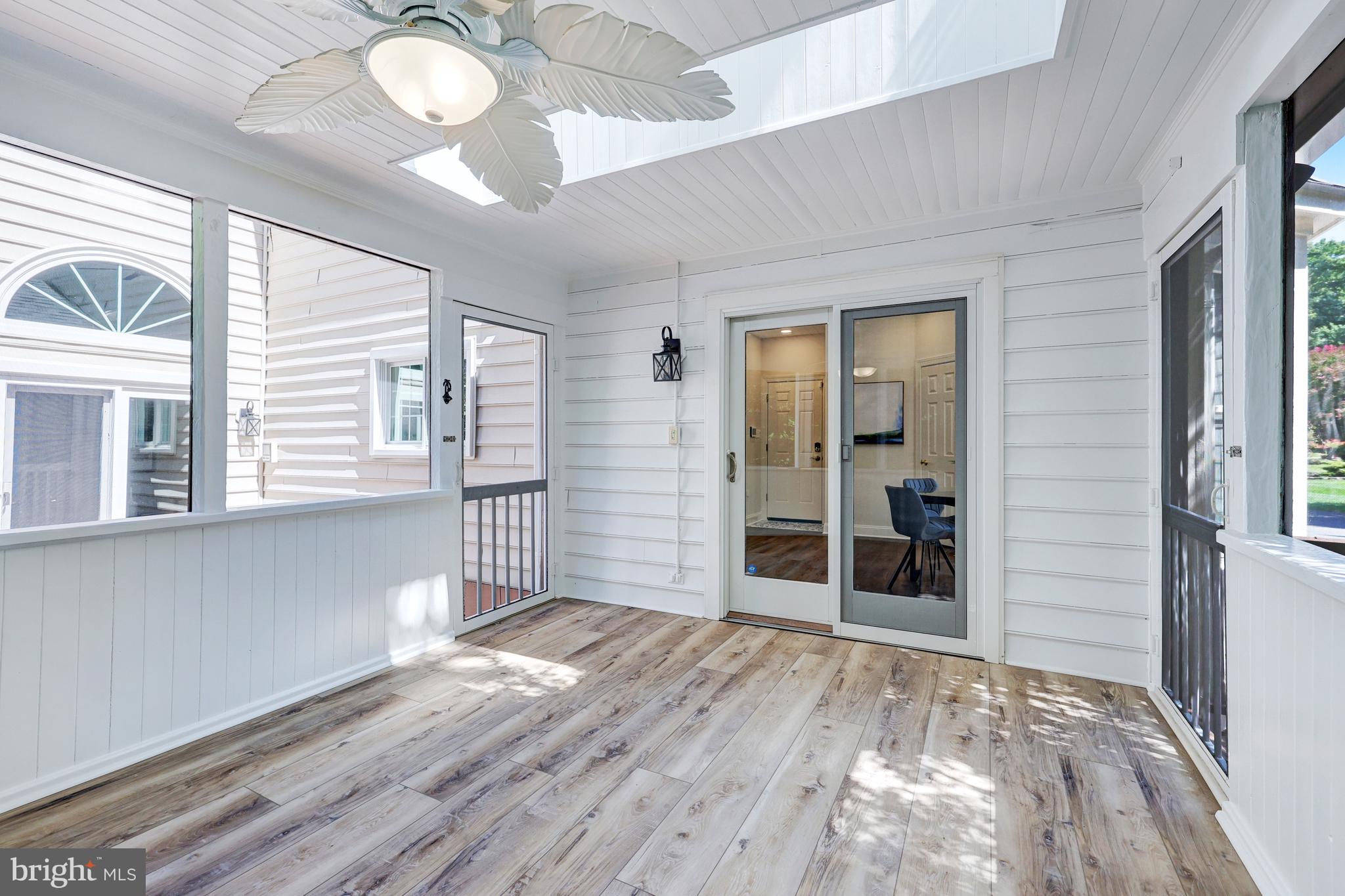 CAMBERLEY WEST - Residential