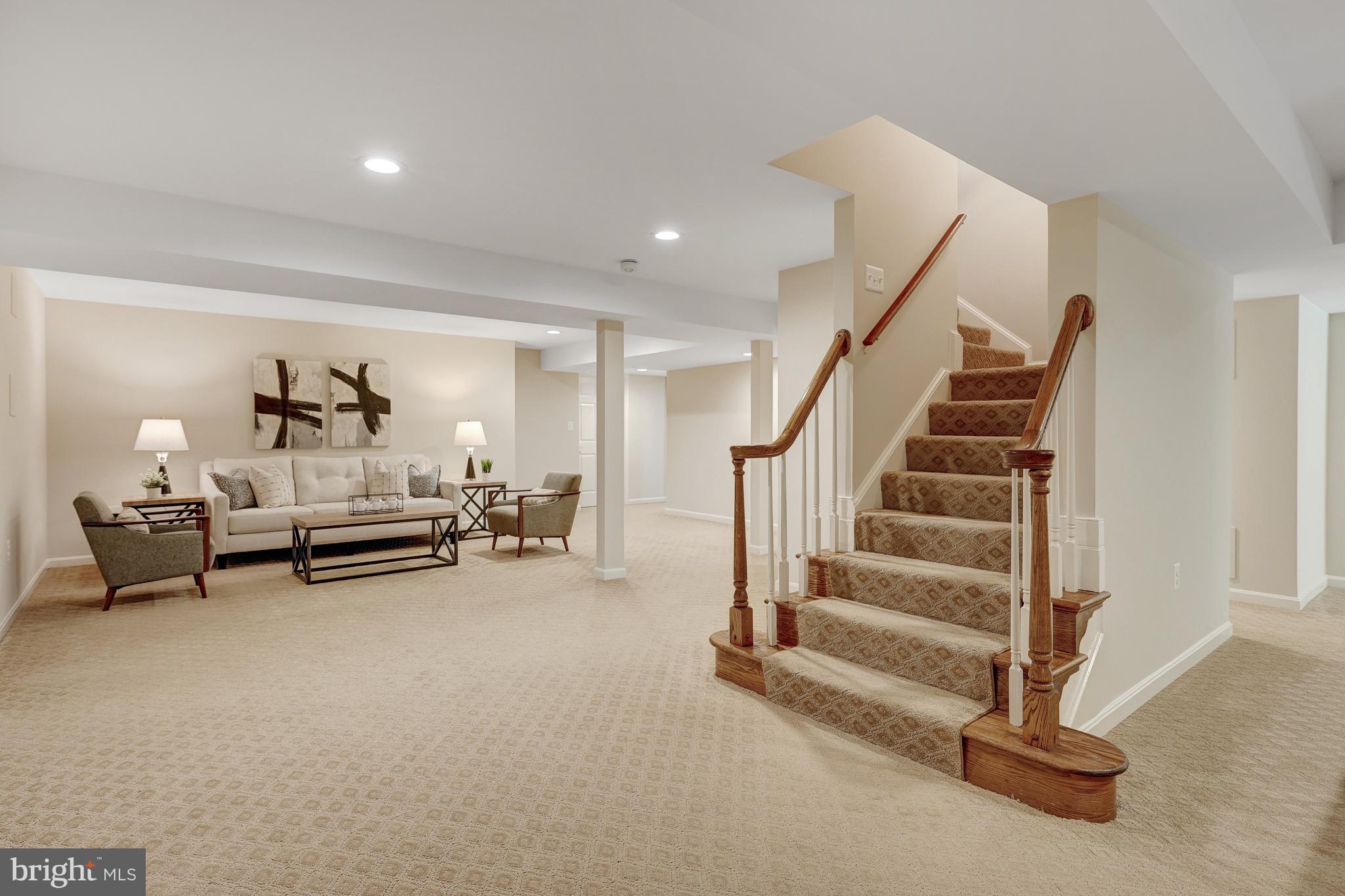 CAMBERLEY WEST - Residential