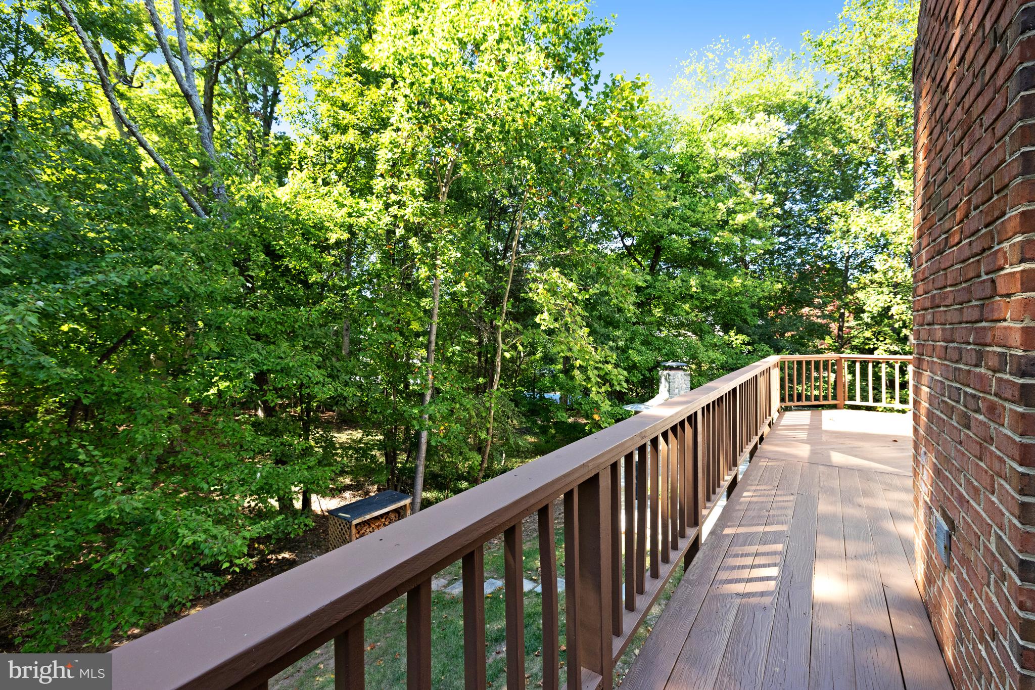 CAMBERLEY WEST - Residential