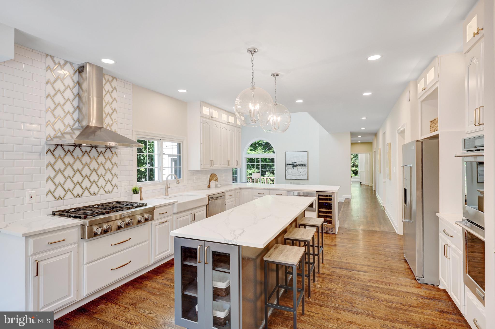 CAMBERLEY WEST - Residential