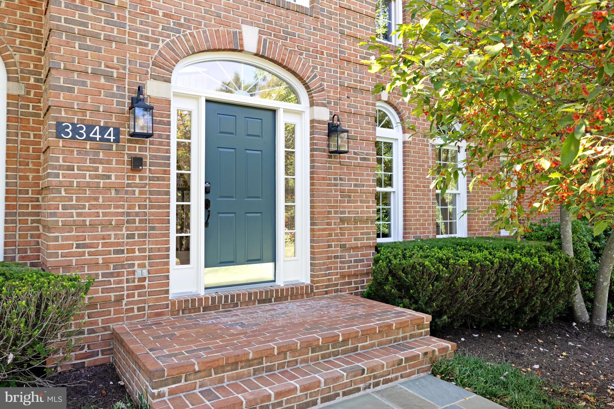 CAMBERLEY WEST - Residential