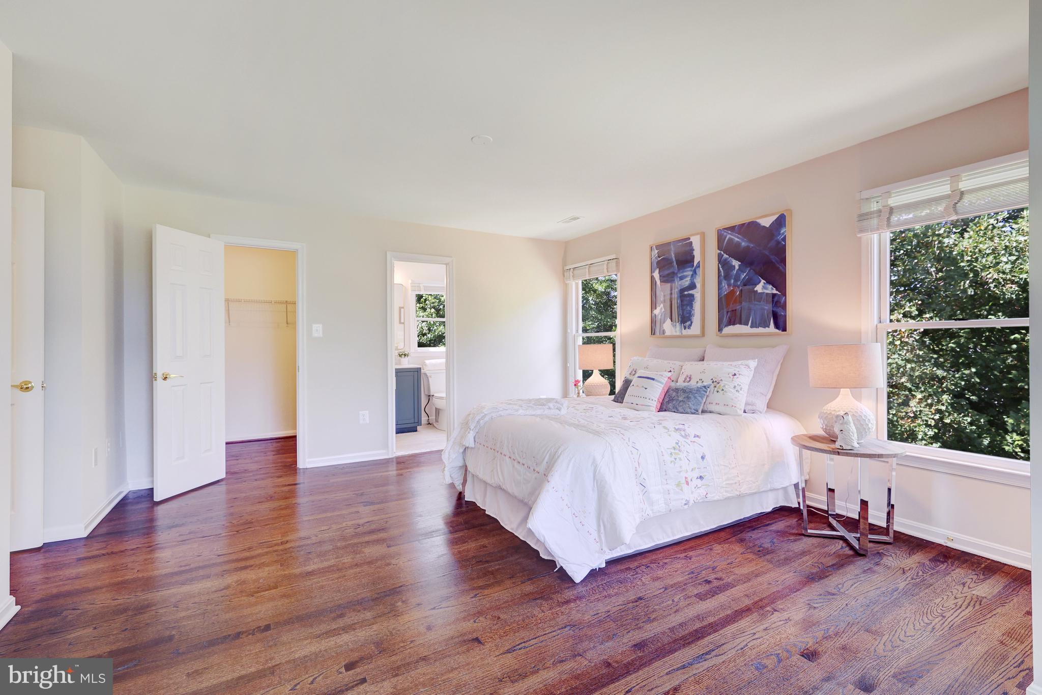 CAMBERLEY WEST - Residential