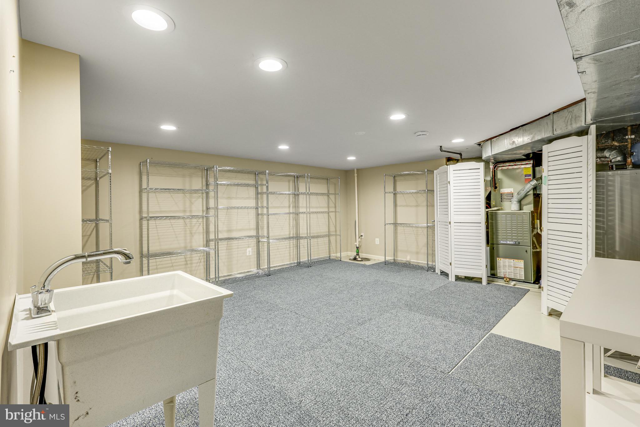 CAMBERLEY WEST - Residential