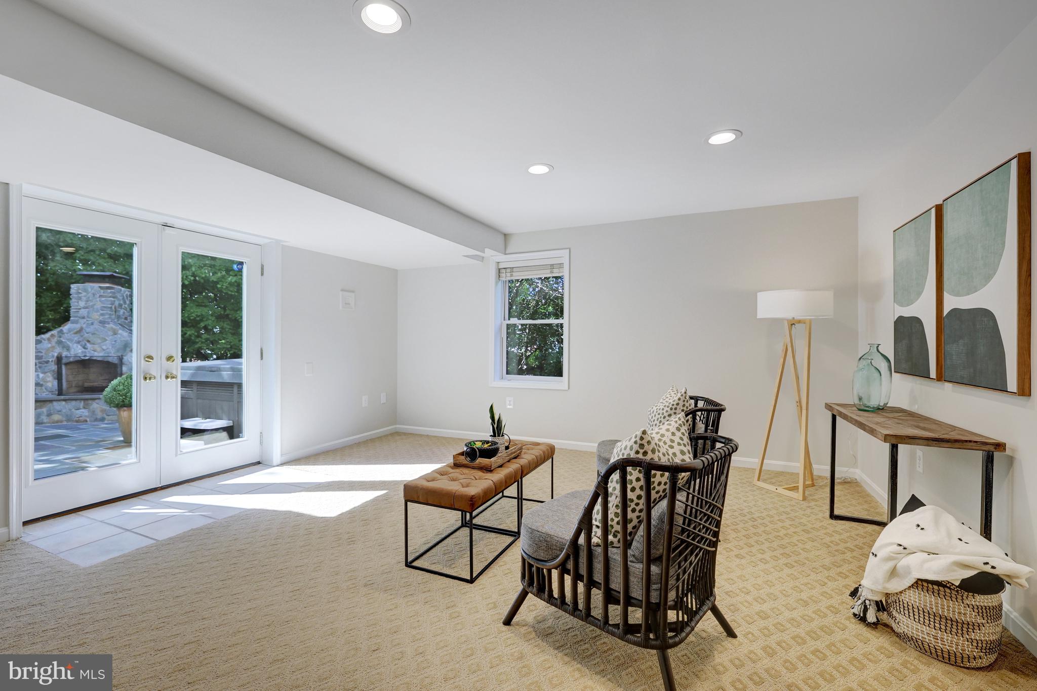 CAMBERLEY WEST - Residential