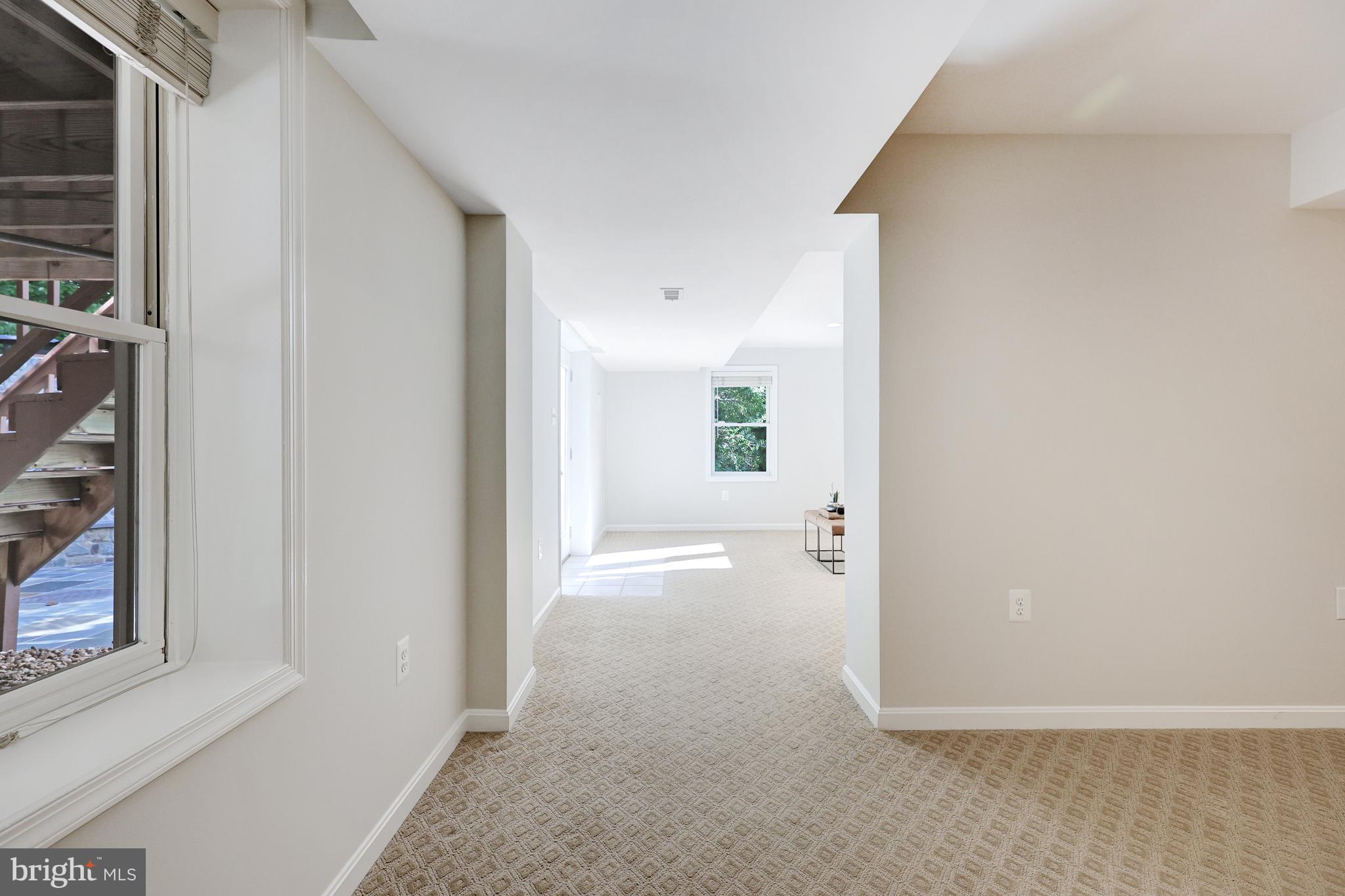 CAMBERLEY WEST - Residential