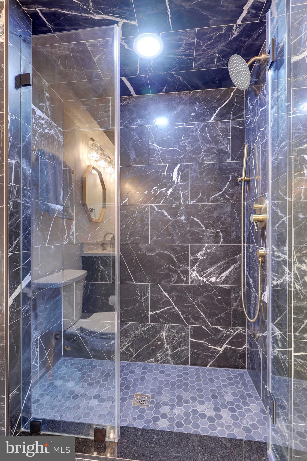 CAMBERLEY WEST - Residential