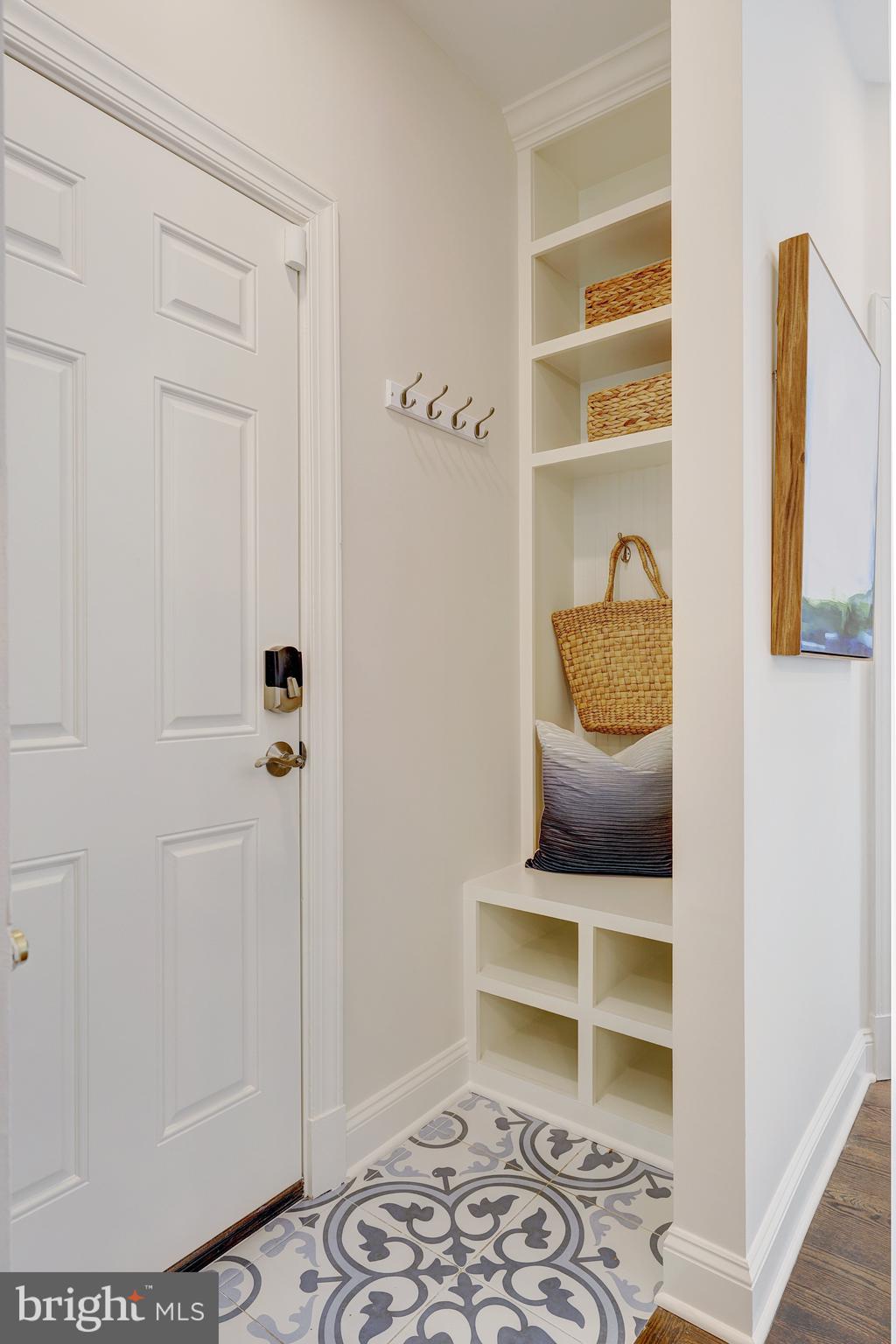 CAMBERLEY WEST - Residential