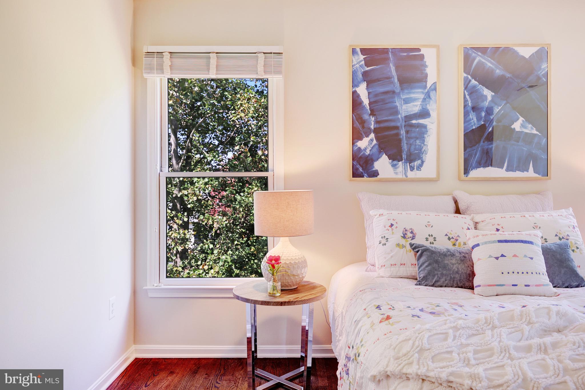 CAMBERLEY WEST - Residential