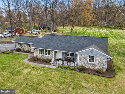 Photo of 41 Porters Mill Road, POTTSTOWN, PA 19465 (MLS # PACT2122180)