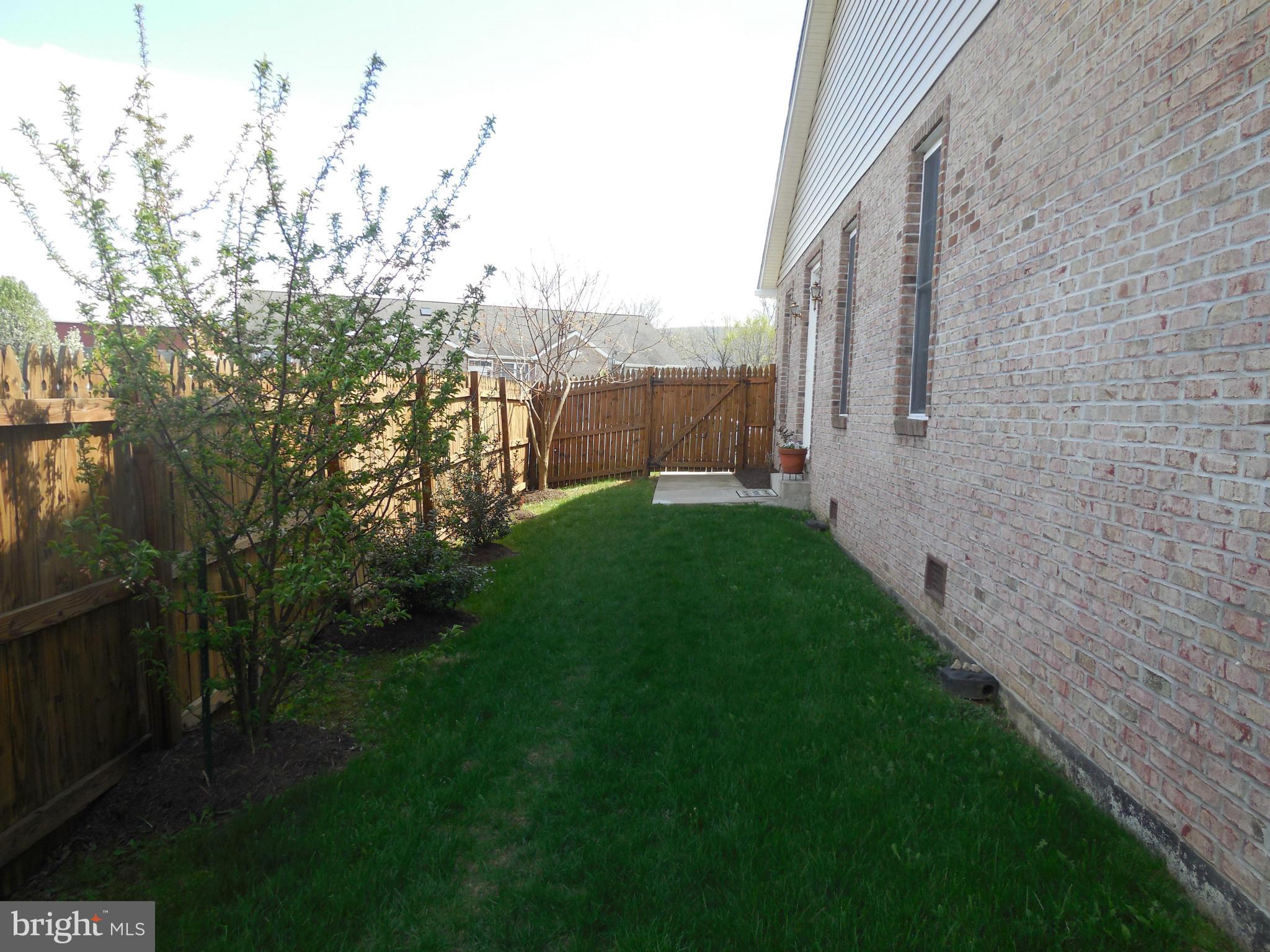 VILLAGE COMMONS - Residential