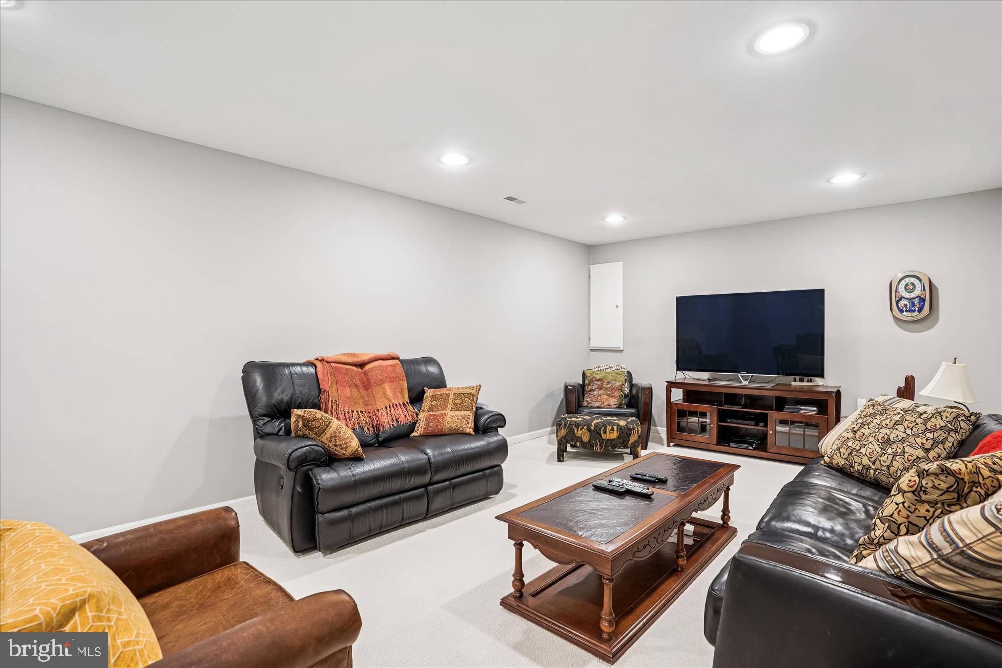 RIVER CREEK - Residential