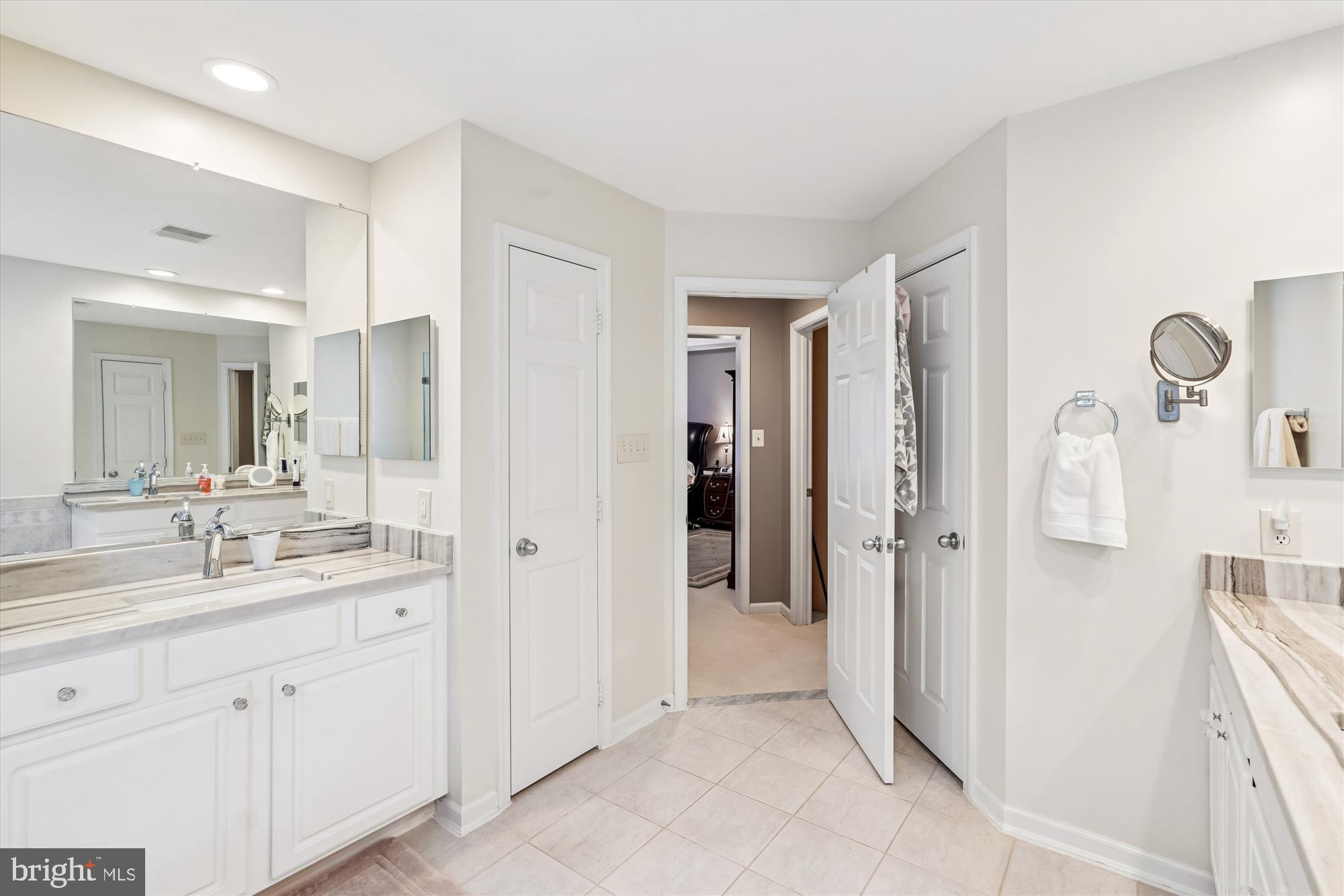 RIVER CREEK - Residential