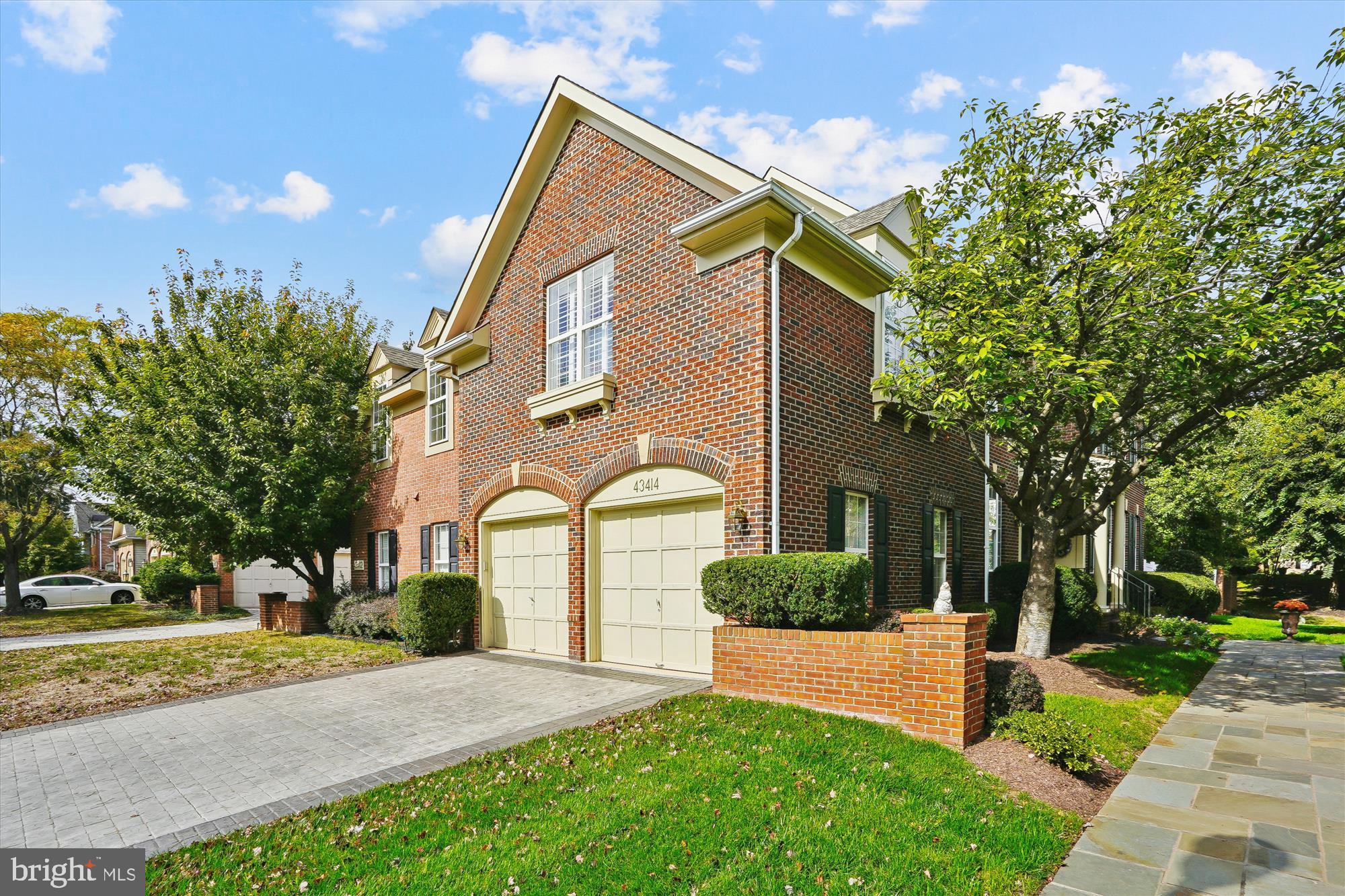 RIVER CREEK - Residential