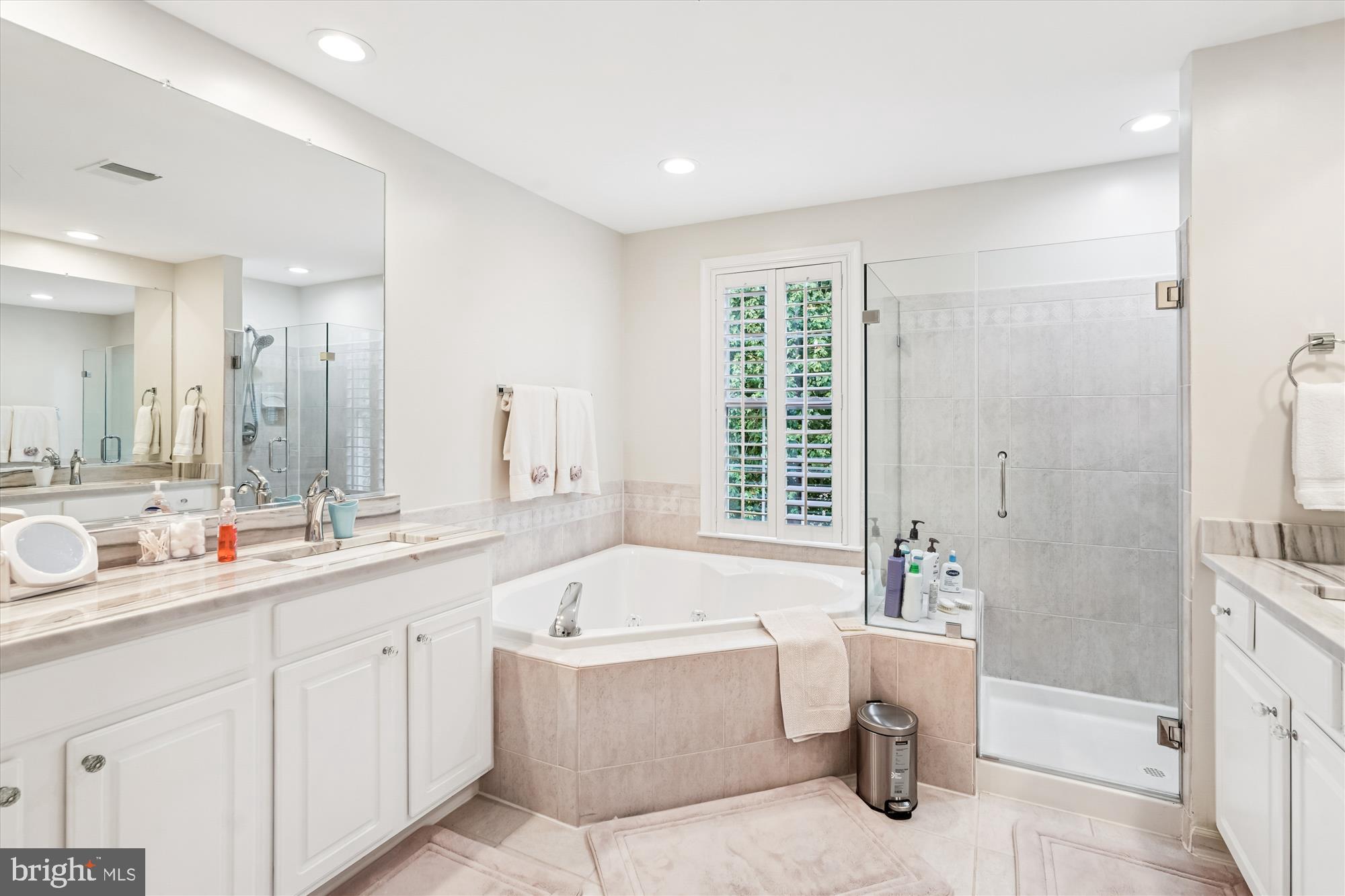 RIVER CREEK - Residential