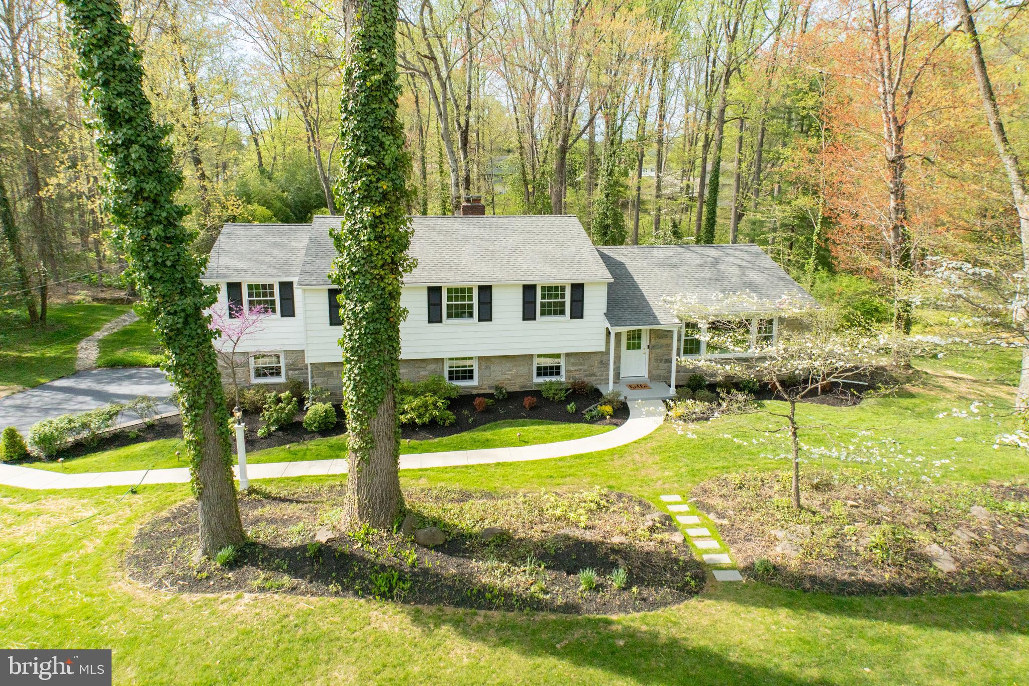 ASHBRIDGE FARMS - Residential