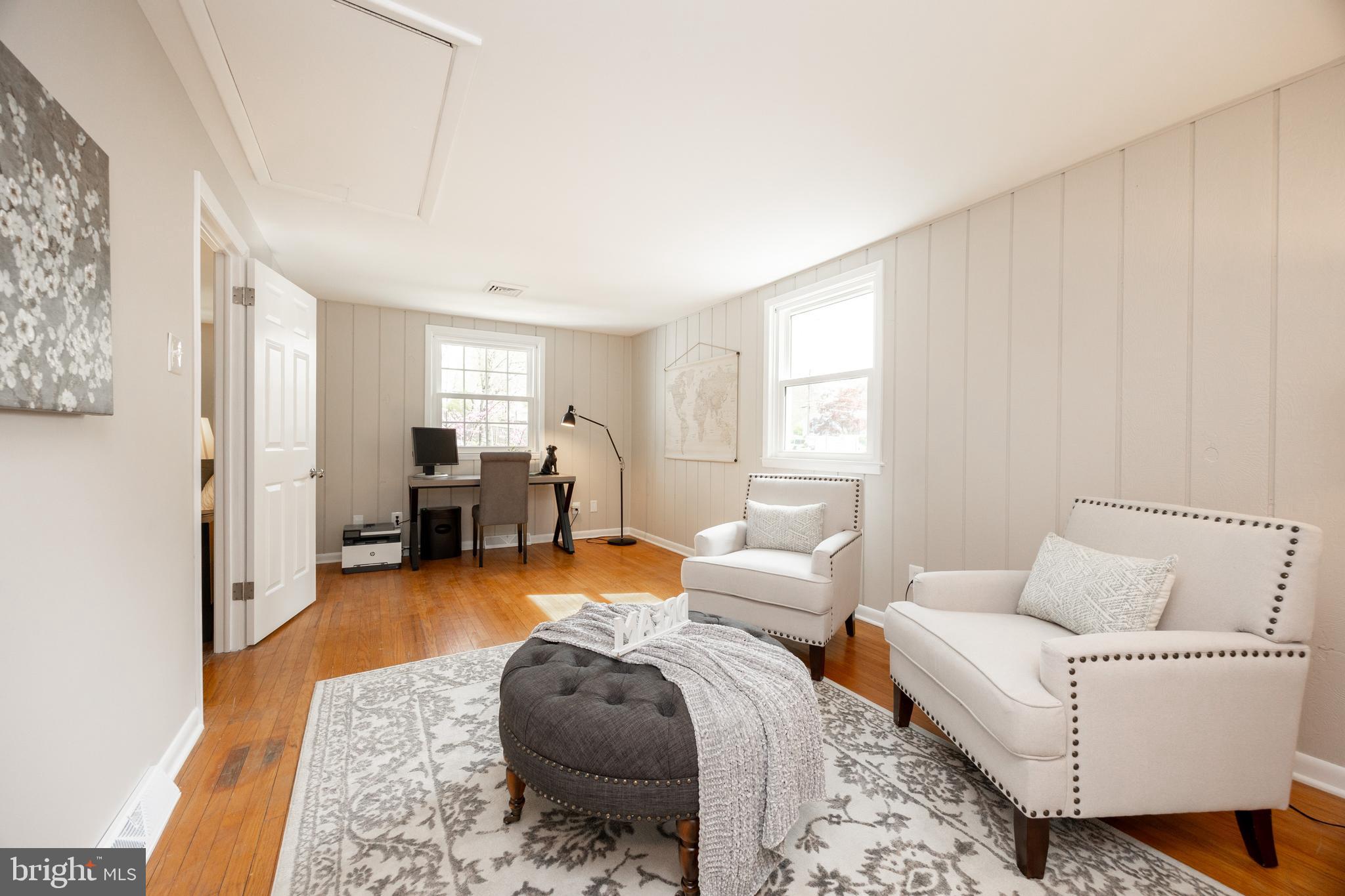 ASHBRIDGE FARMS - Residential