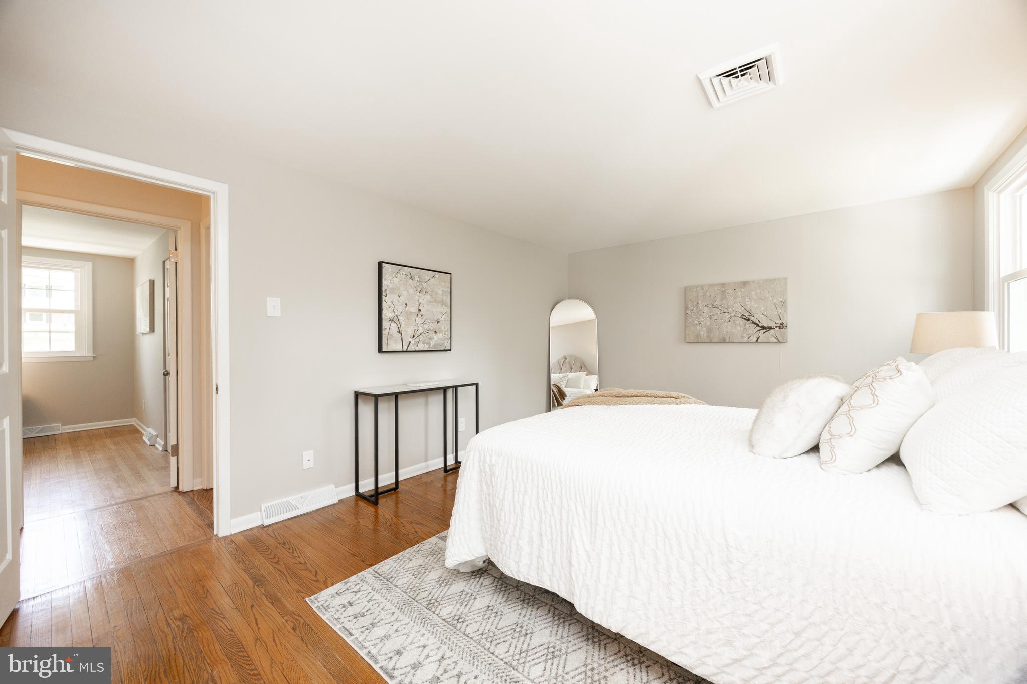 ASHBRIDGE FARMS - Residential