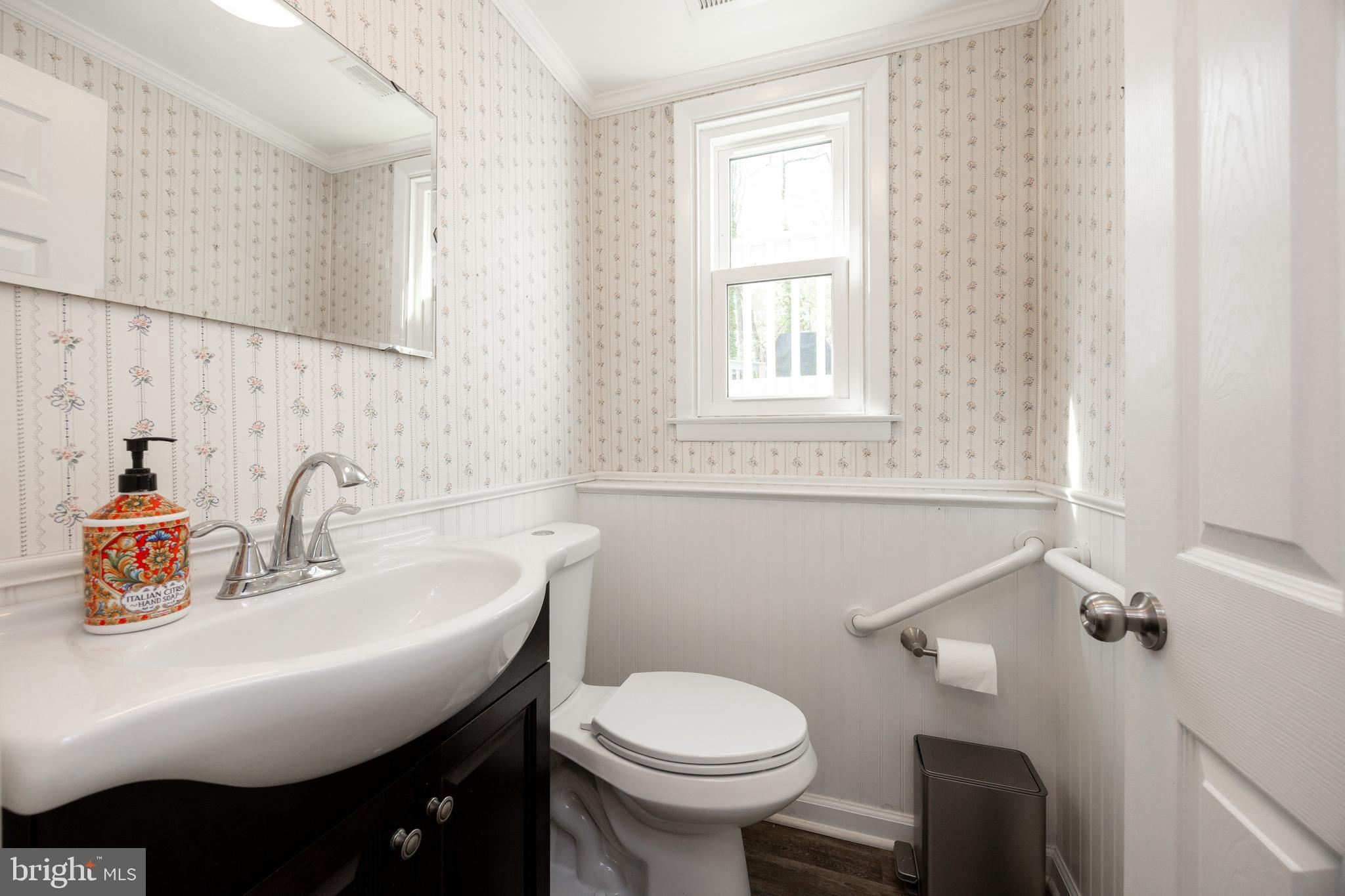 ASHBRIDGE FARMS - Residential