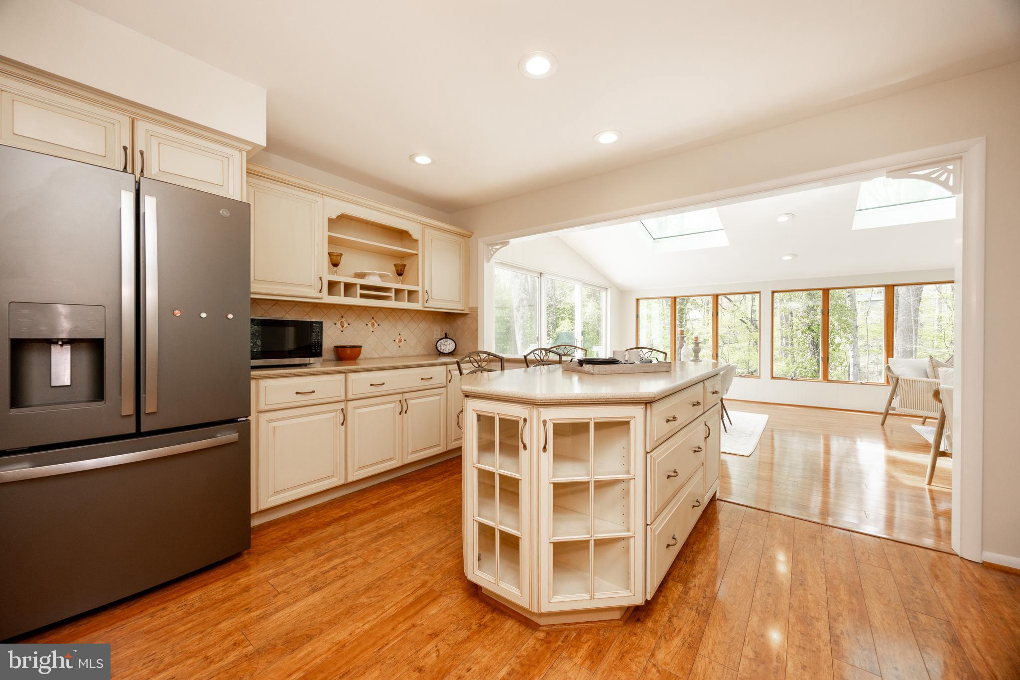 ASHBRIDGE FARMS - Residential