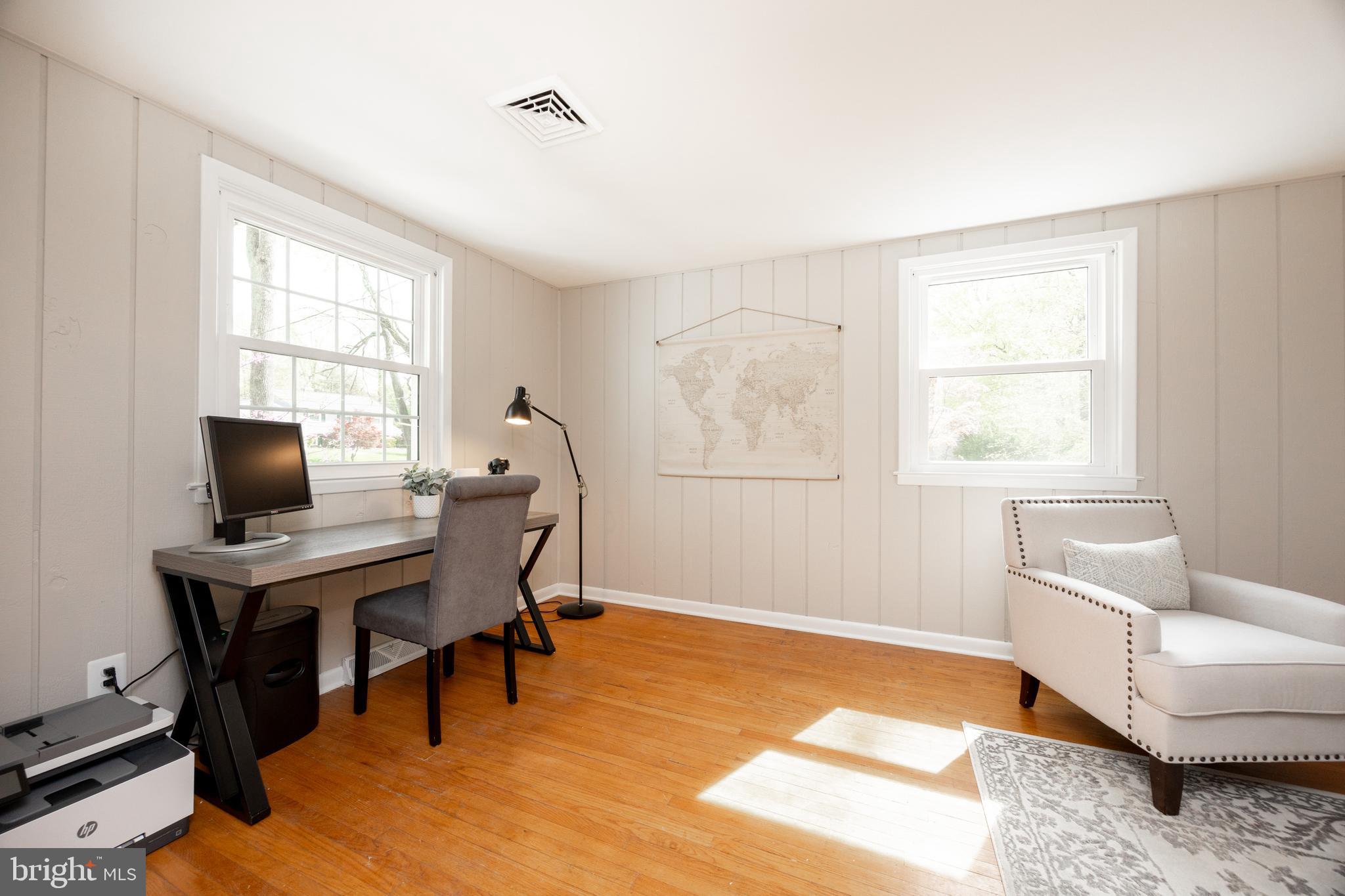 ASHBRIDGE FARMS - Residential