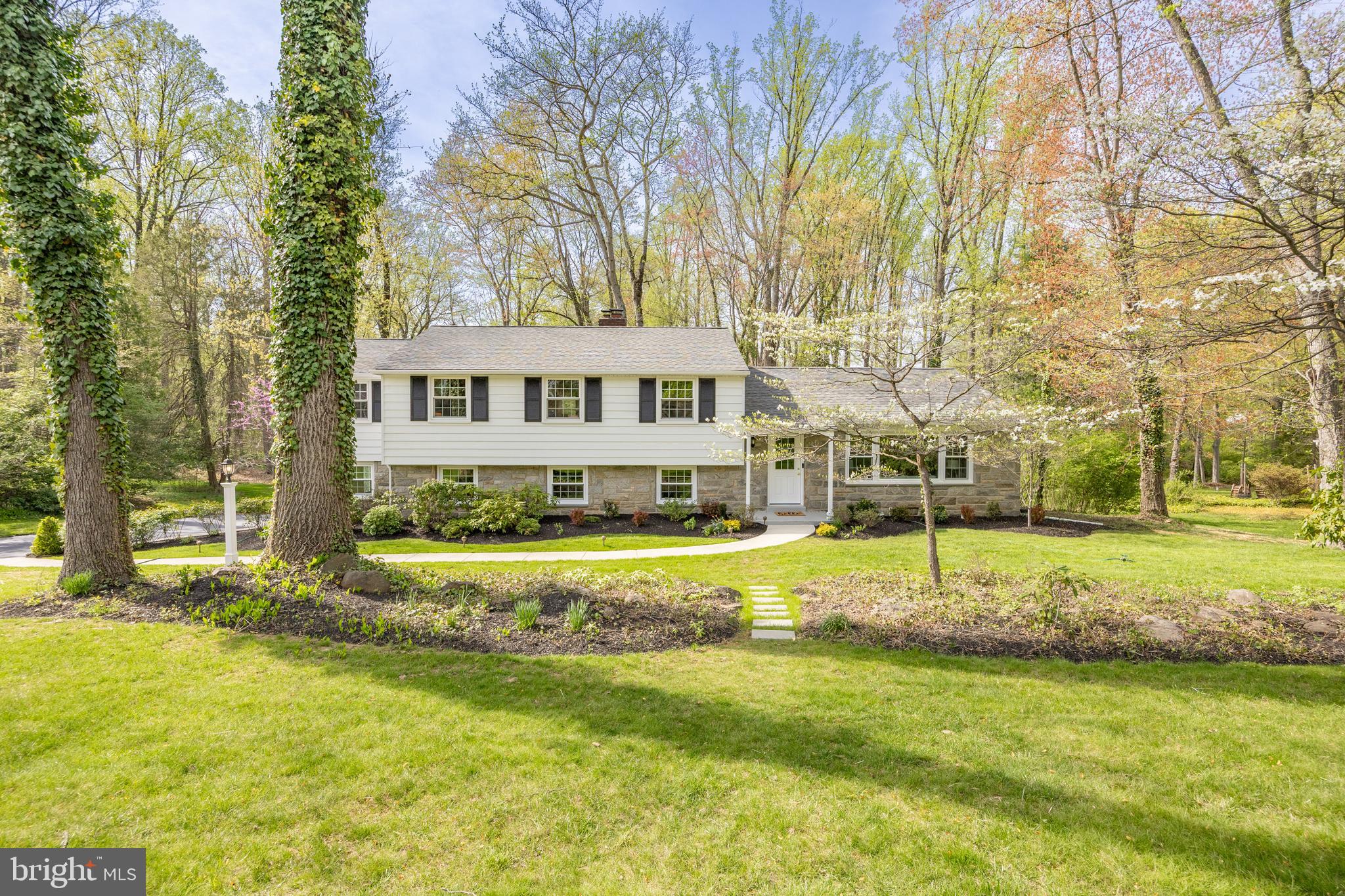 ASHBRIDGE FARMS - Residential