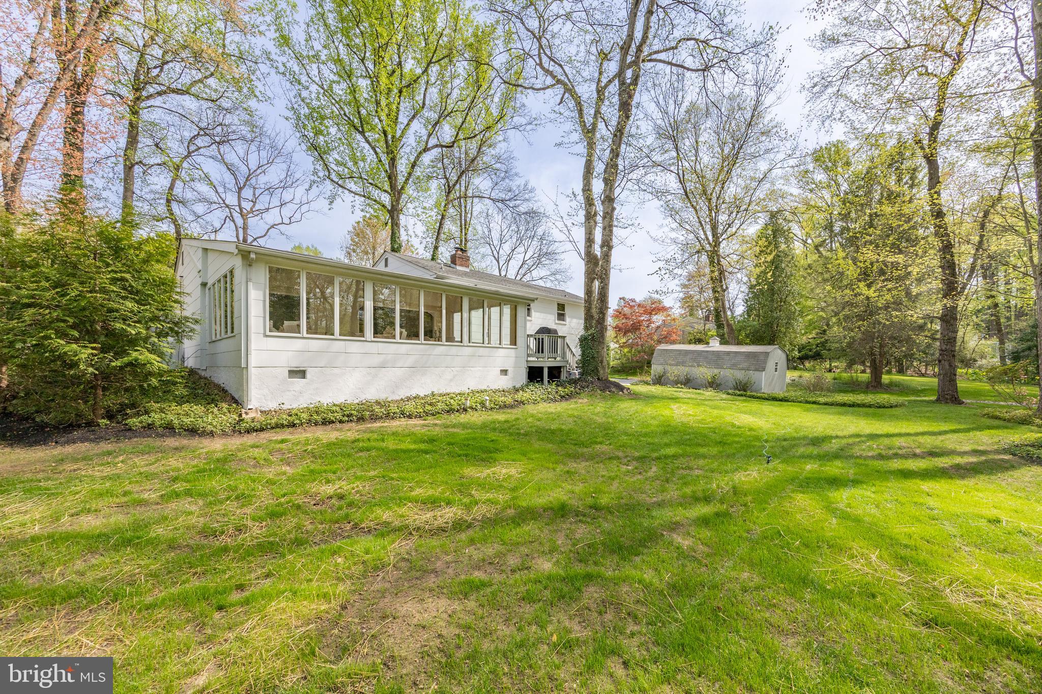 ASHBRIDGE FARMS - Residential