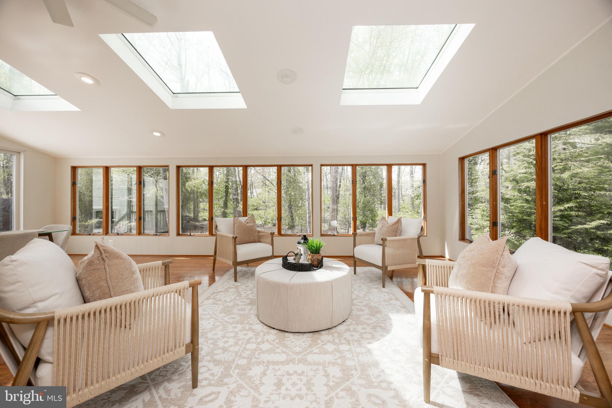 ASHBRIDGE FARMS - Residential