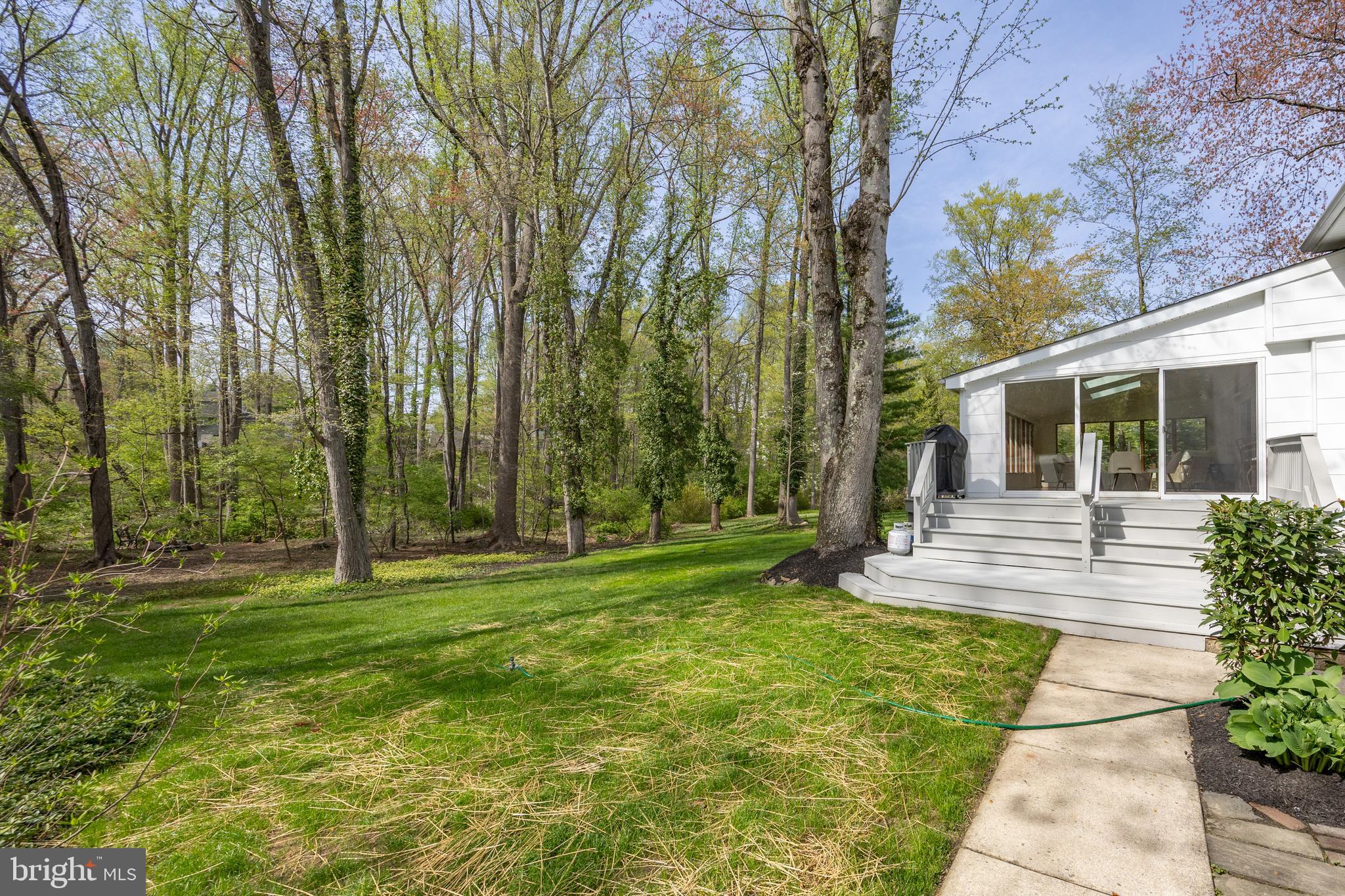 ASHBRIDGE FARMS - Residential