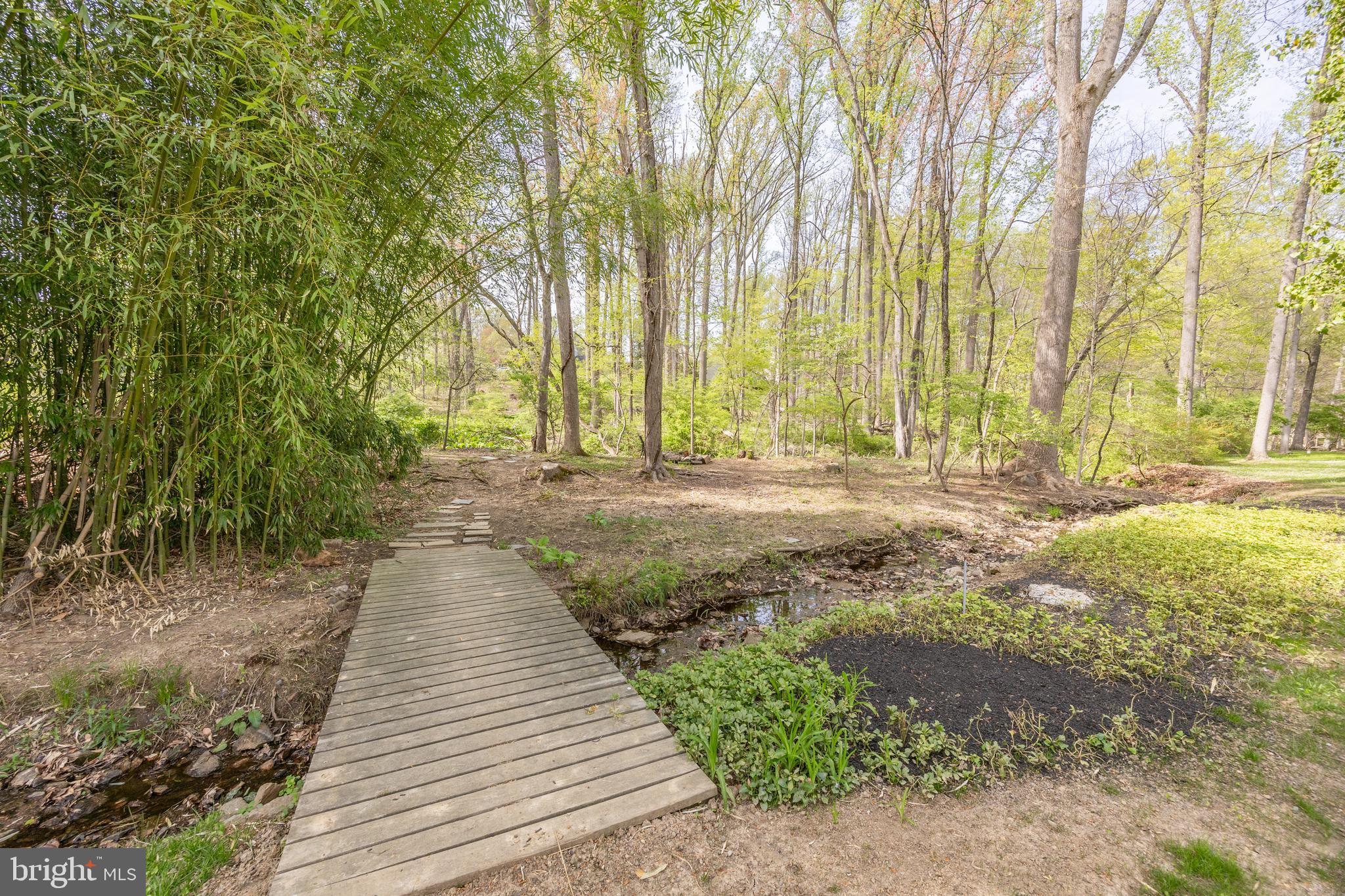 ASHBRIDGE FARMS - Residential