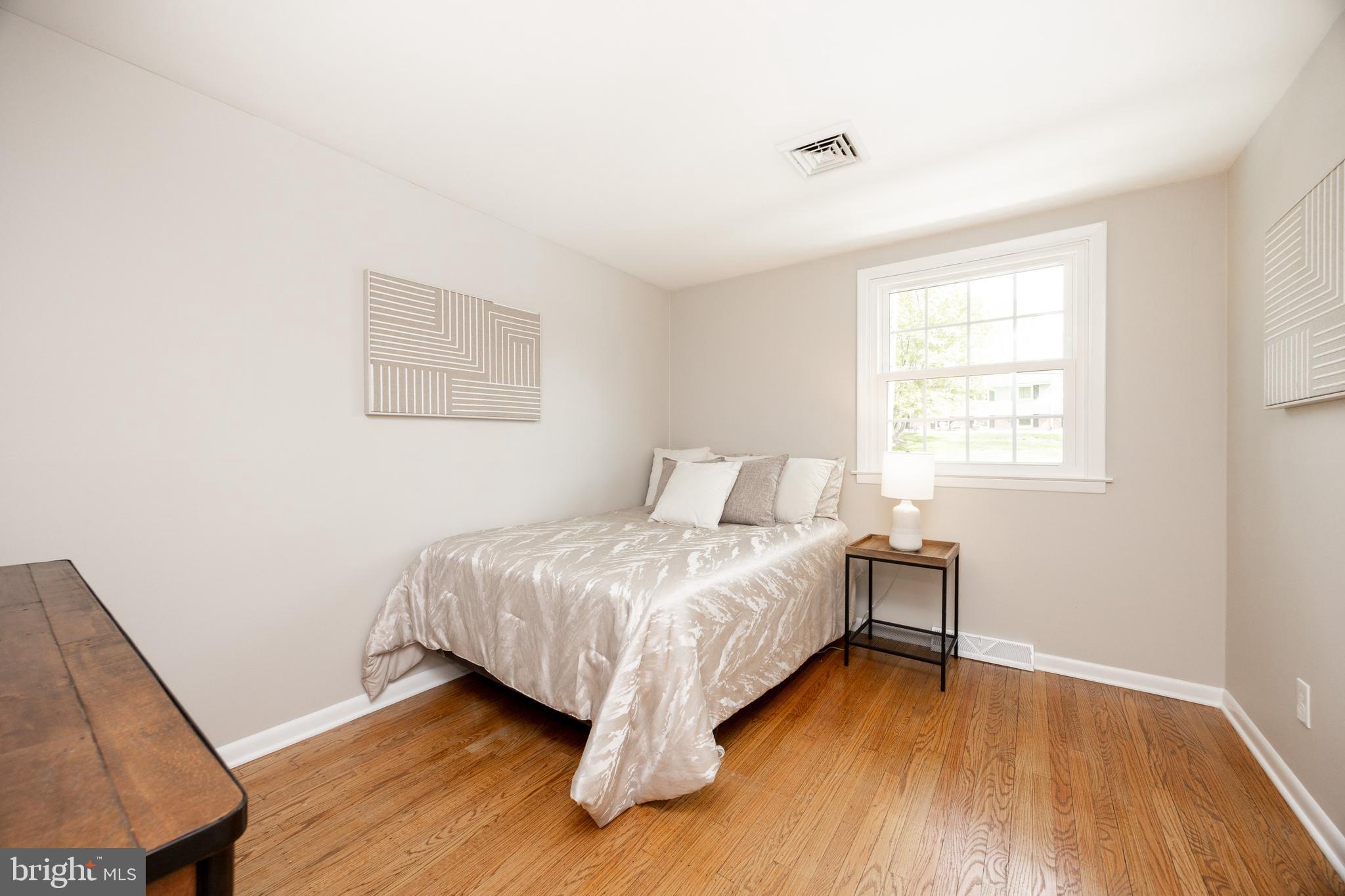 ASHBRIDGE FARMS - Residential