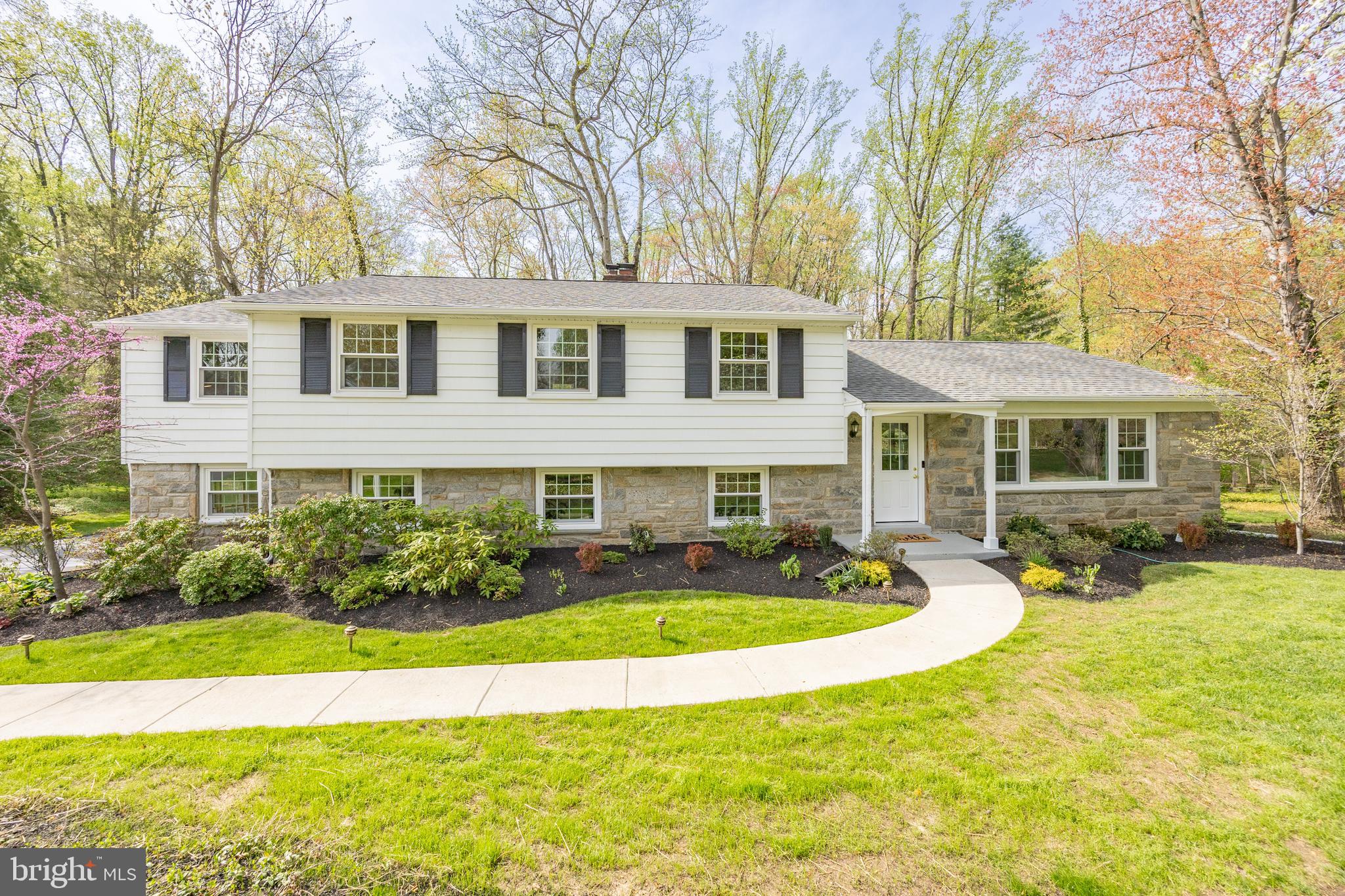 ASHBRIDGE FARMS - Residential