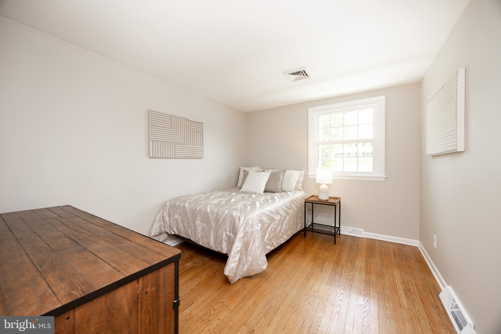 ASHBRIDGE FARMS - Residential