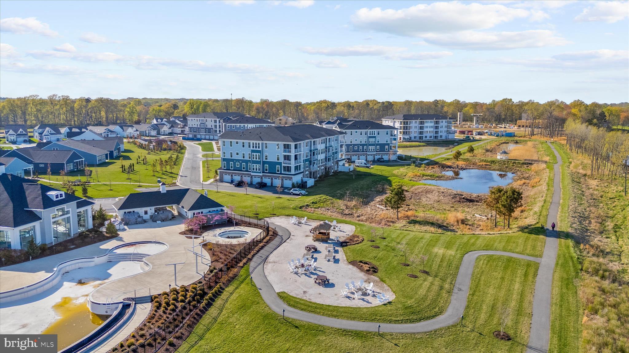 FOUR SEASONS AT KENT ISLAND - Residential
