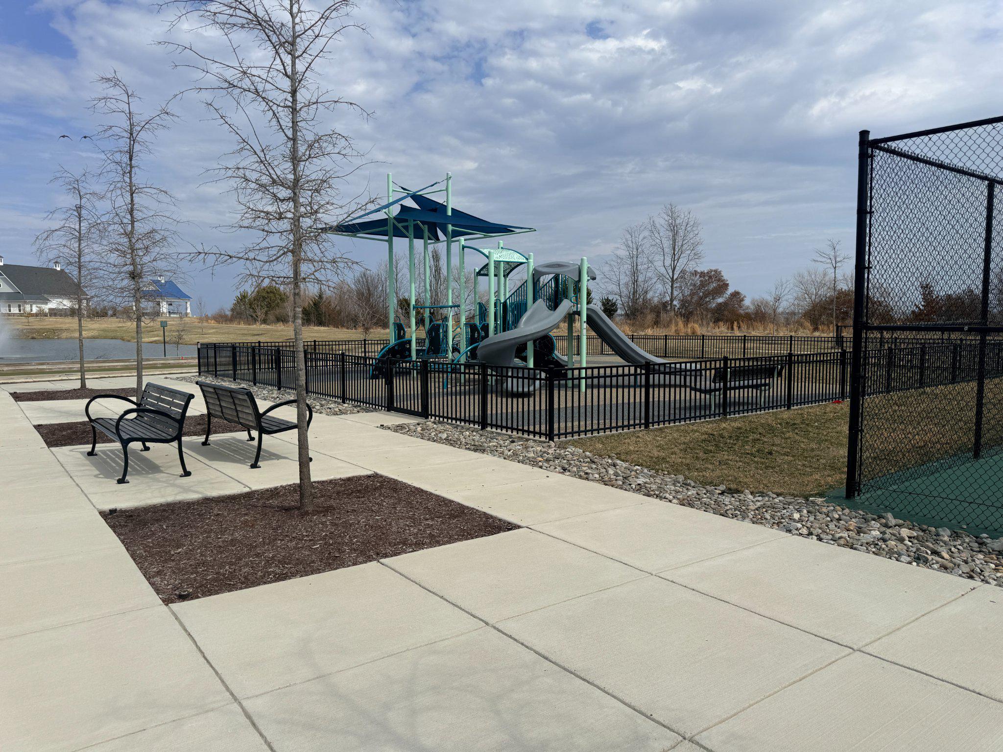 FOUR SEASONS AT KENT ISLAND - Residential