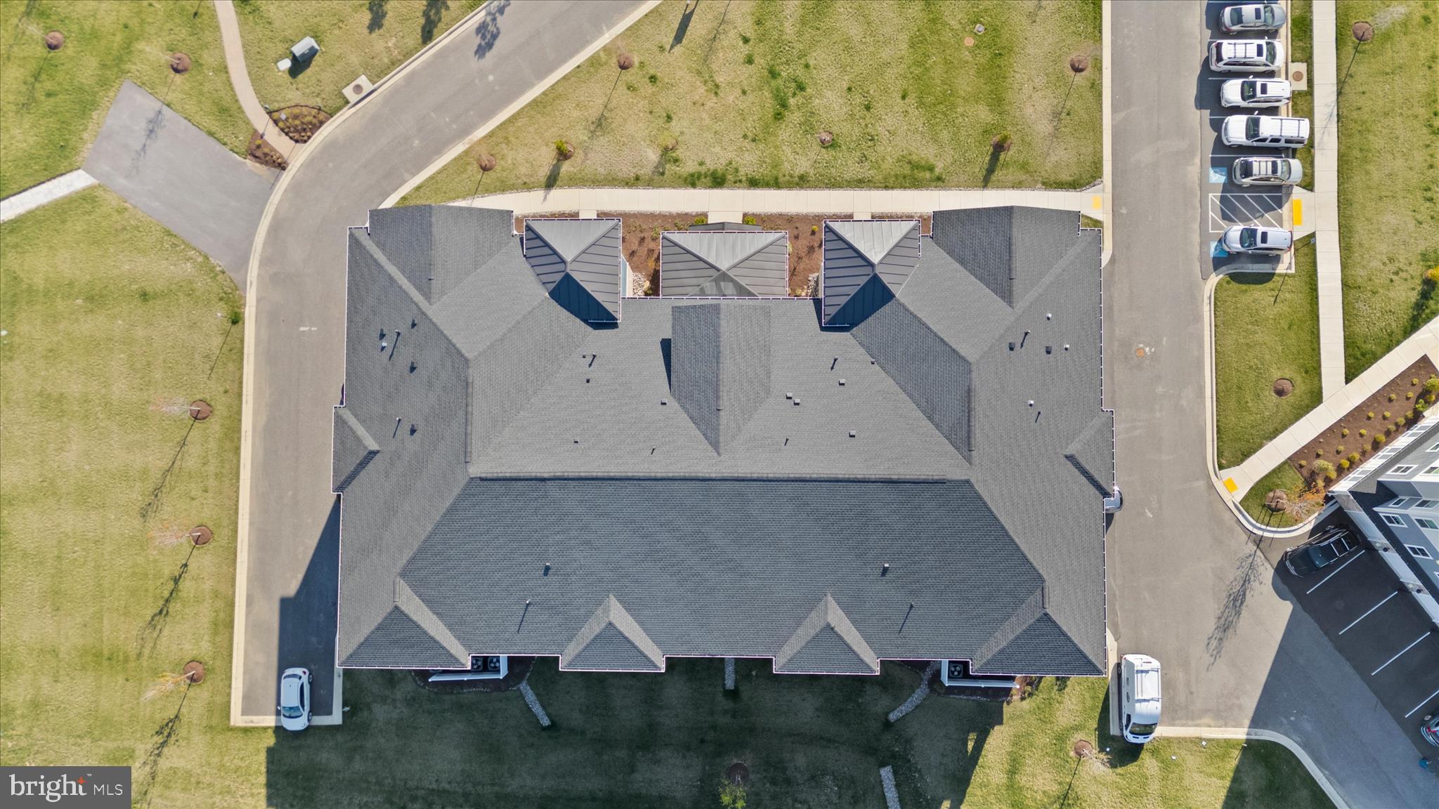 FOUR SEASONS AT KENT ISLAND - Residential